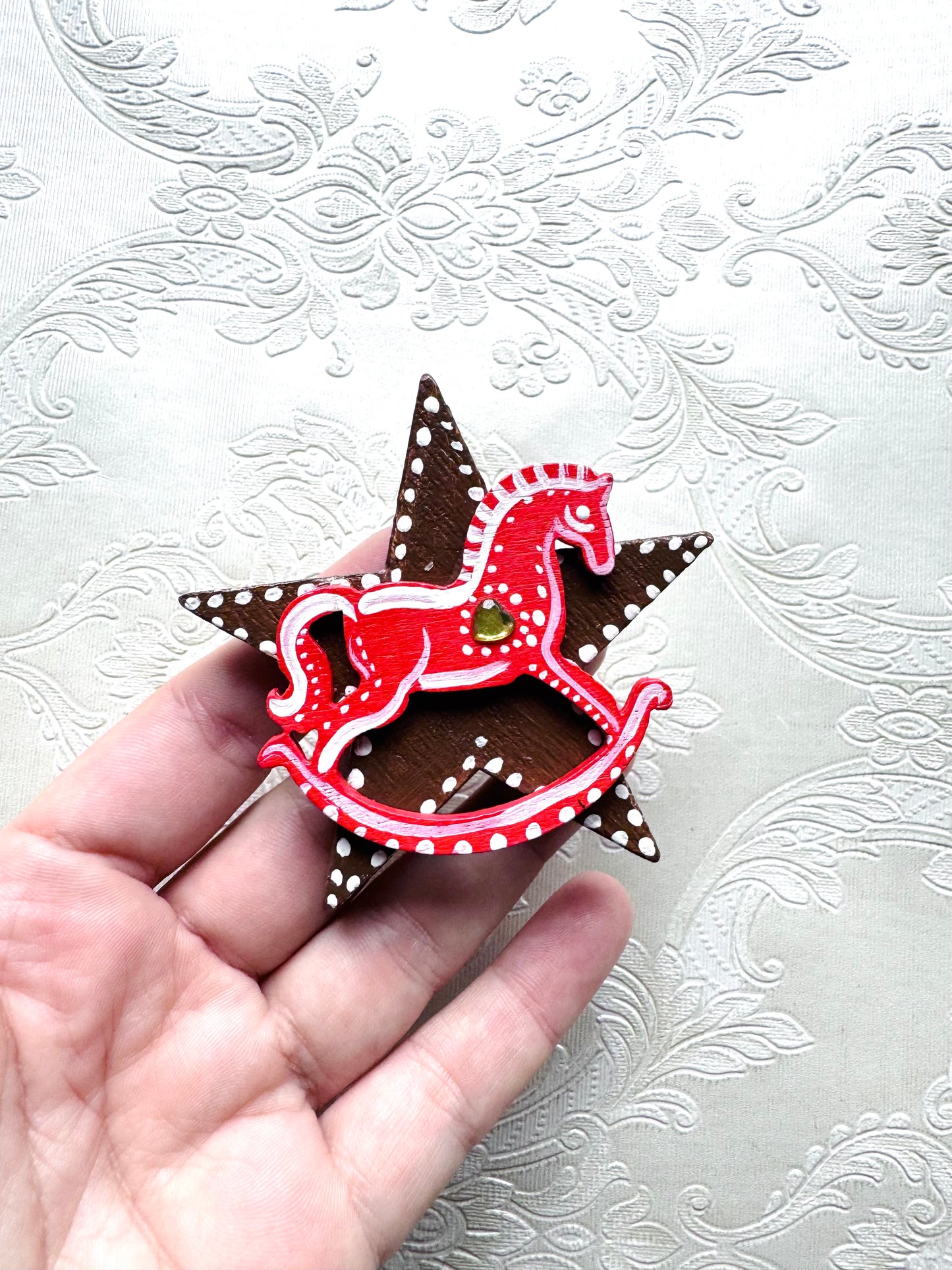 Hand-painted Christmas star magnet / Kézzel festett karácsonyi csillag mágnes