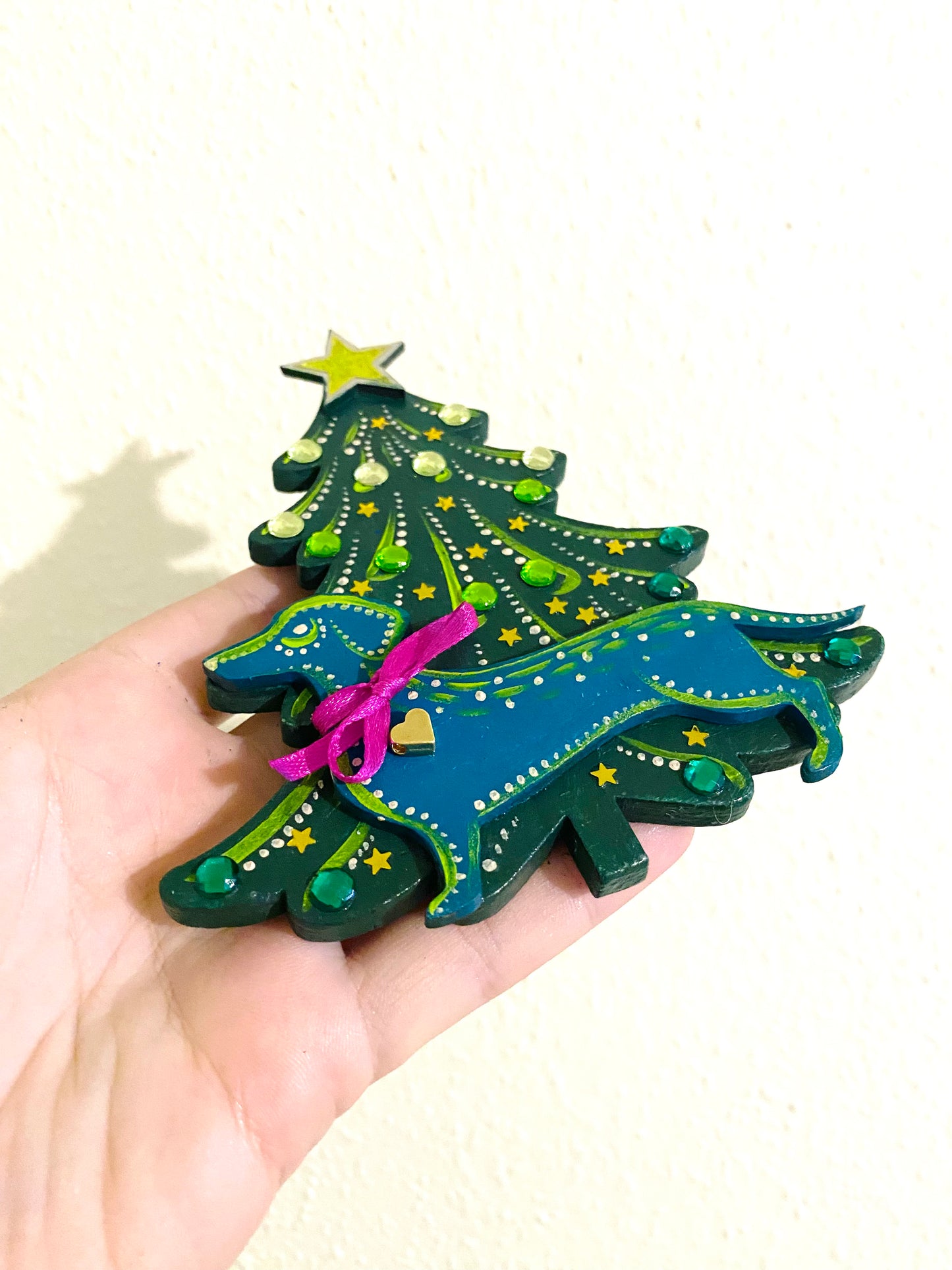 Hand-painted Christmas tree magnet / Kézzel festett karácsonyfa mágnes