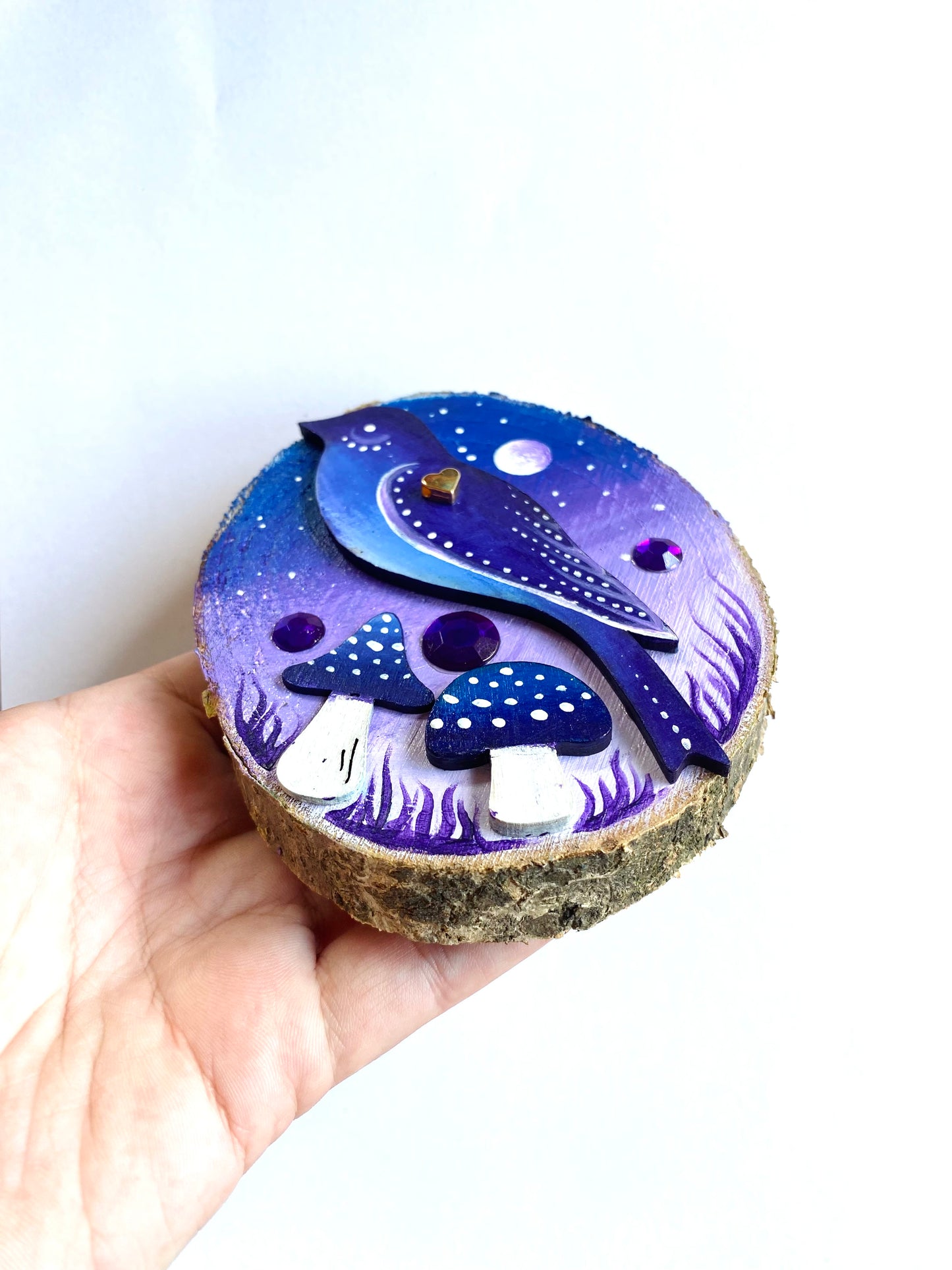 Hand-painted wood slice bird MAGNET / Kézzel festett madaras fakorong mágnes