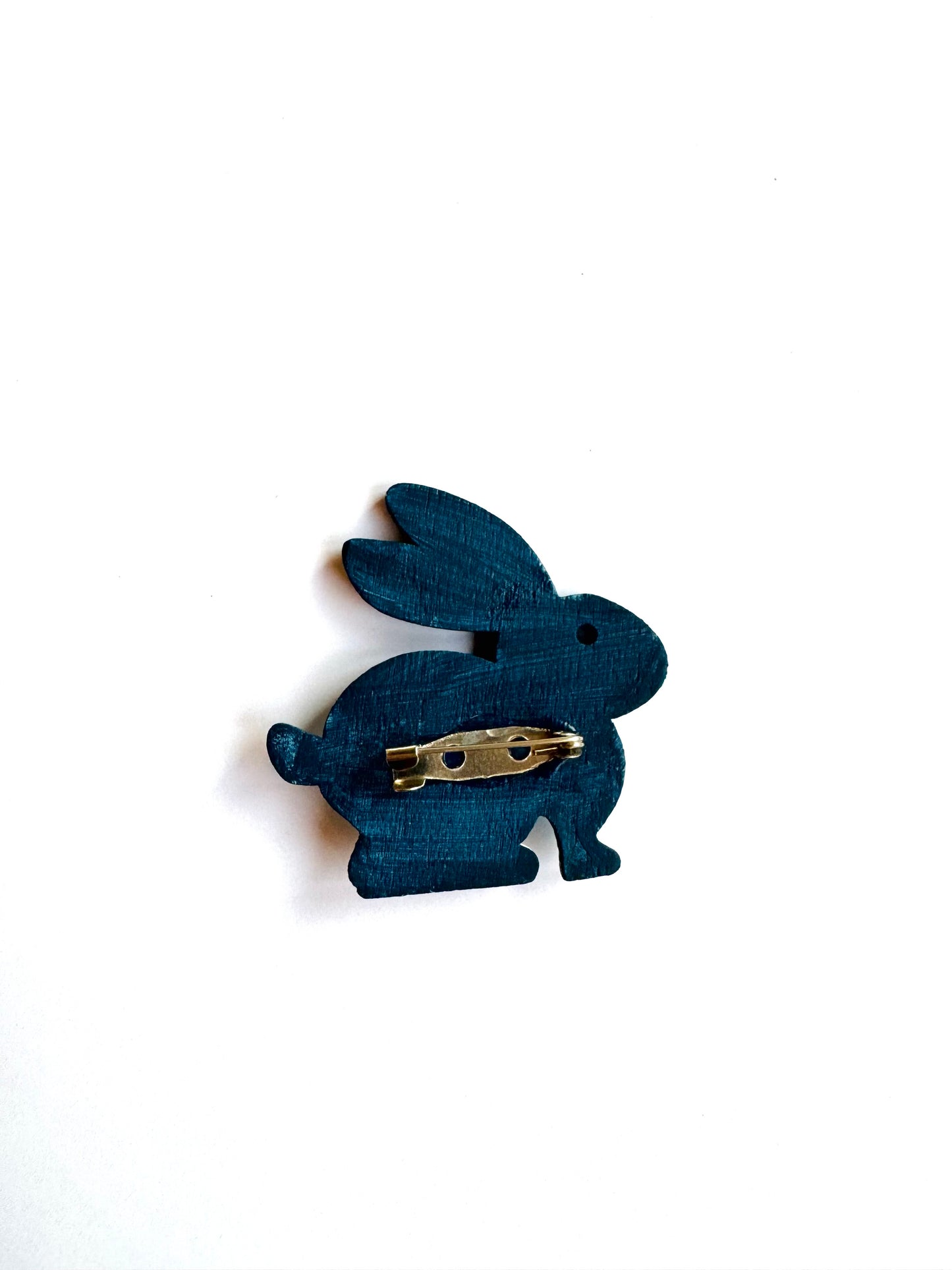Hand-painted wooden mini rabbit brooch (Springcollection) / Kézzel festett mini fa nyuszi bross