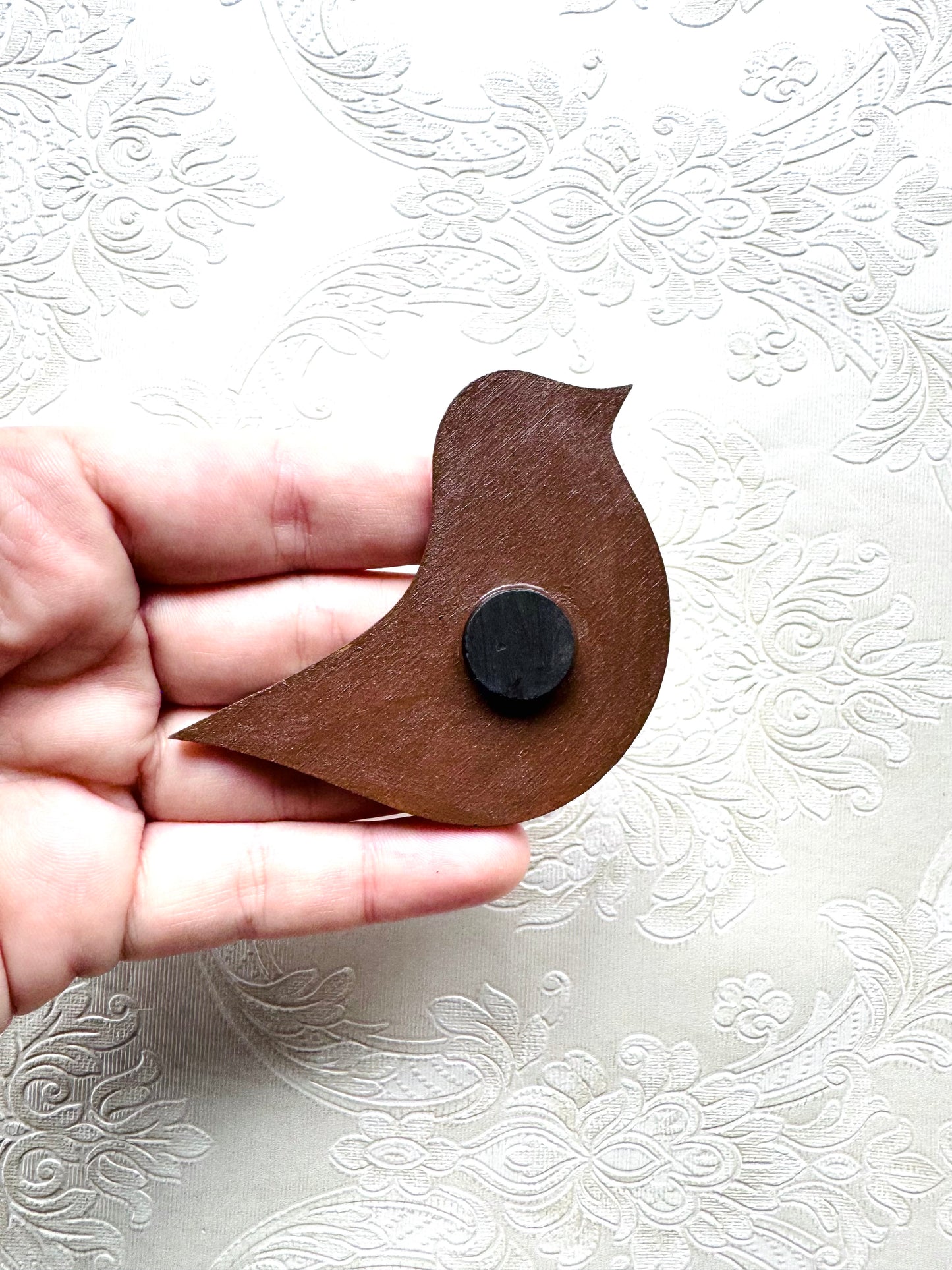 Hand-painted “gingerbread” bird magnet / Kézzel festett “mézeskalács” madárka mágnes
