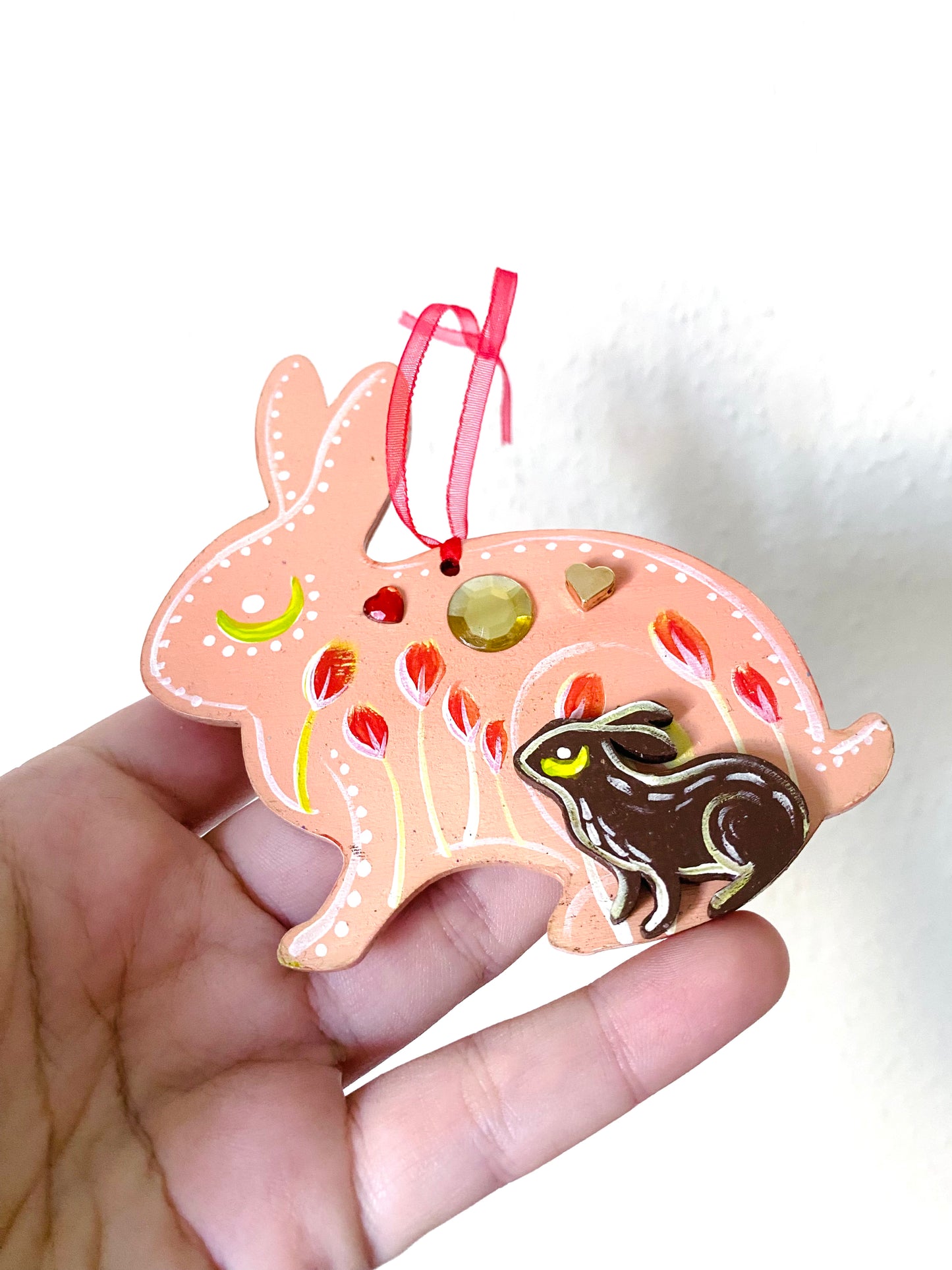 Hand-painted rabbit ornament / Kézzel festett nyuszi dísz