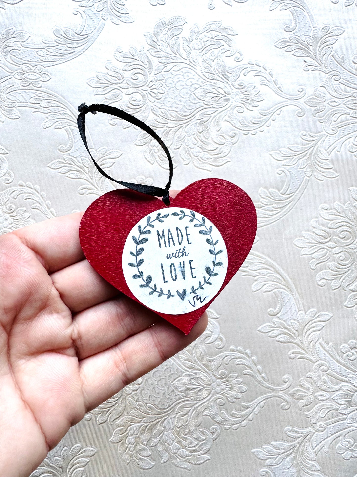 Hand-painted Christmas heart ornament / Kézzel festett karácsonyi szívecske dísz