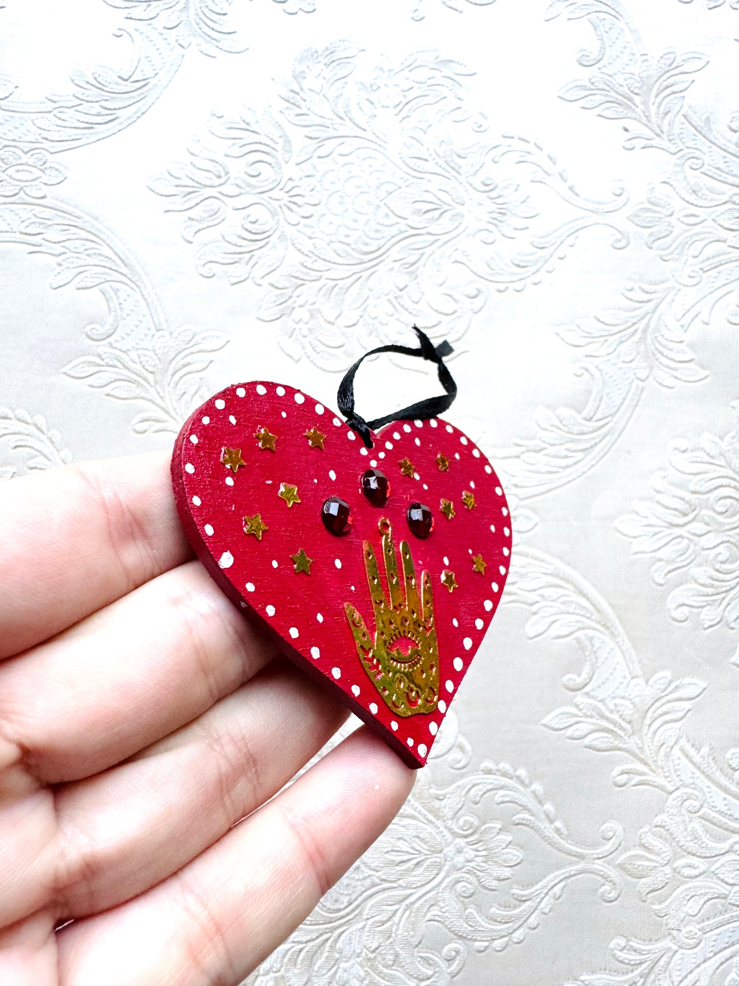 Hand-painted Christmas heart ornament / Kézzel festett karácsonyi szívecske dísz