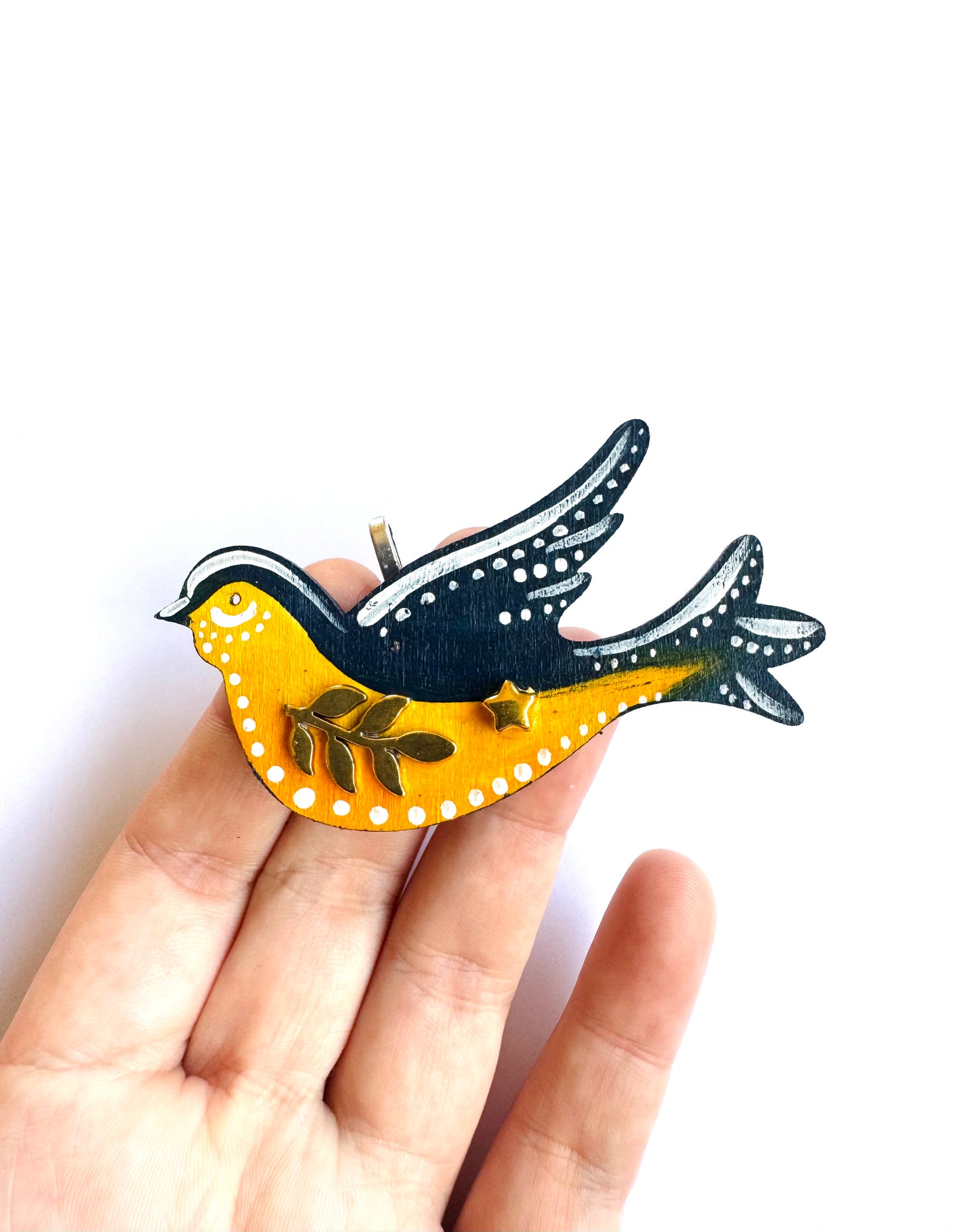 Hand-painted wooden 2 in 1 bird brooch/pendant (Springcollection) / Kézzel festett mini fa 2 az 1-ben madárka bross/medál