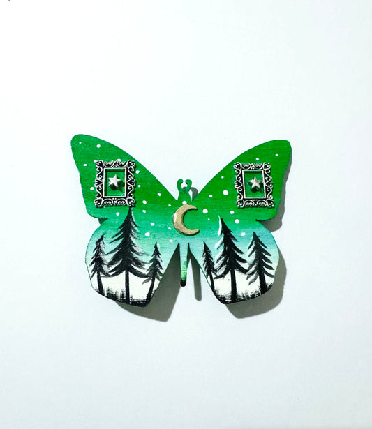 Hand-painted wooden butterfly brooch (Springcollection) / Kézzel festett fa pillangó bross