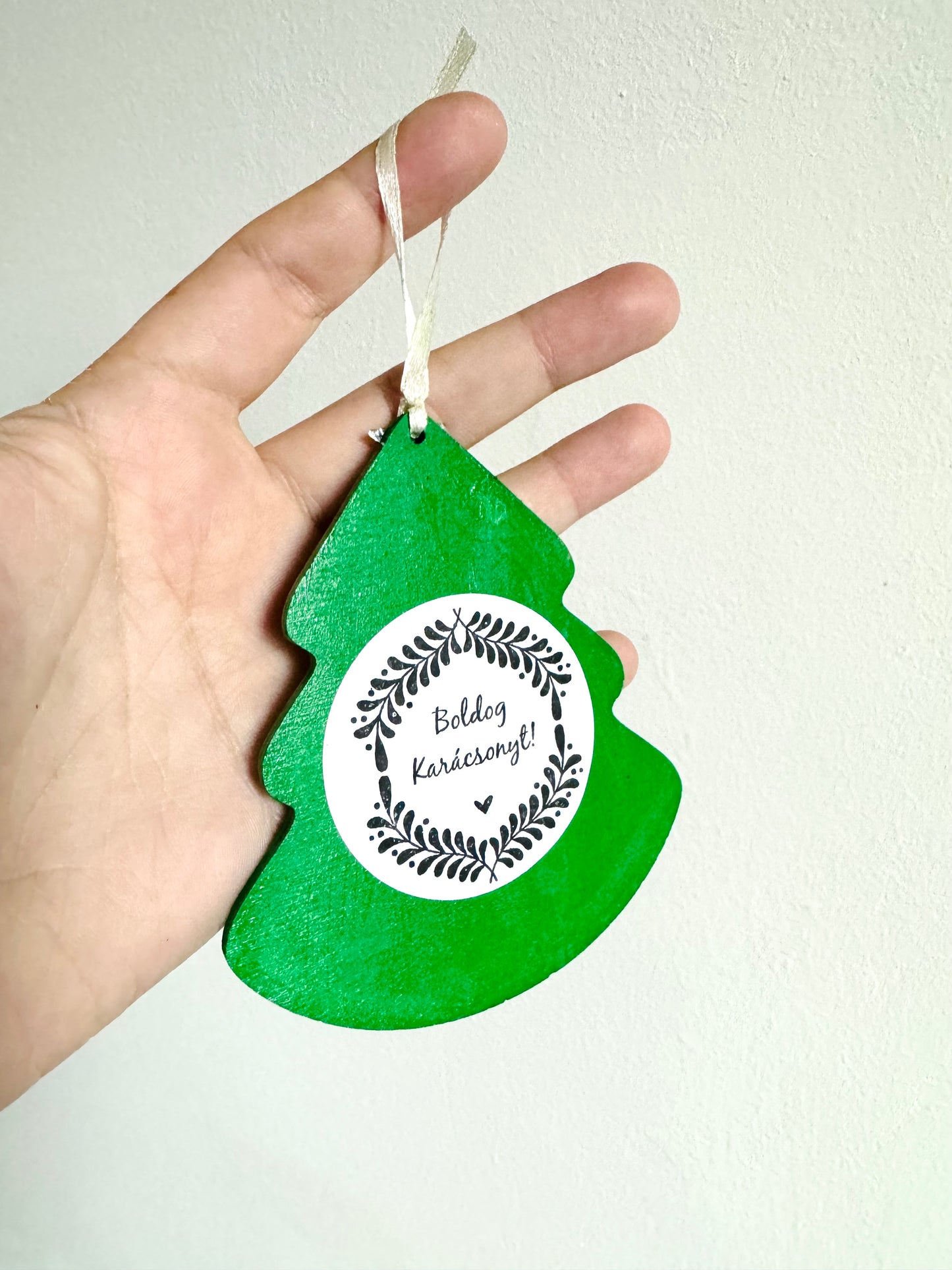 Hand-painted Christmas tree ornament / Kézzel festett karácsonyfa dísz