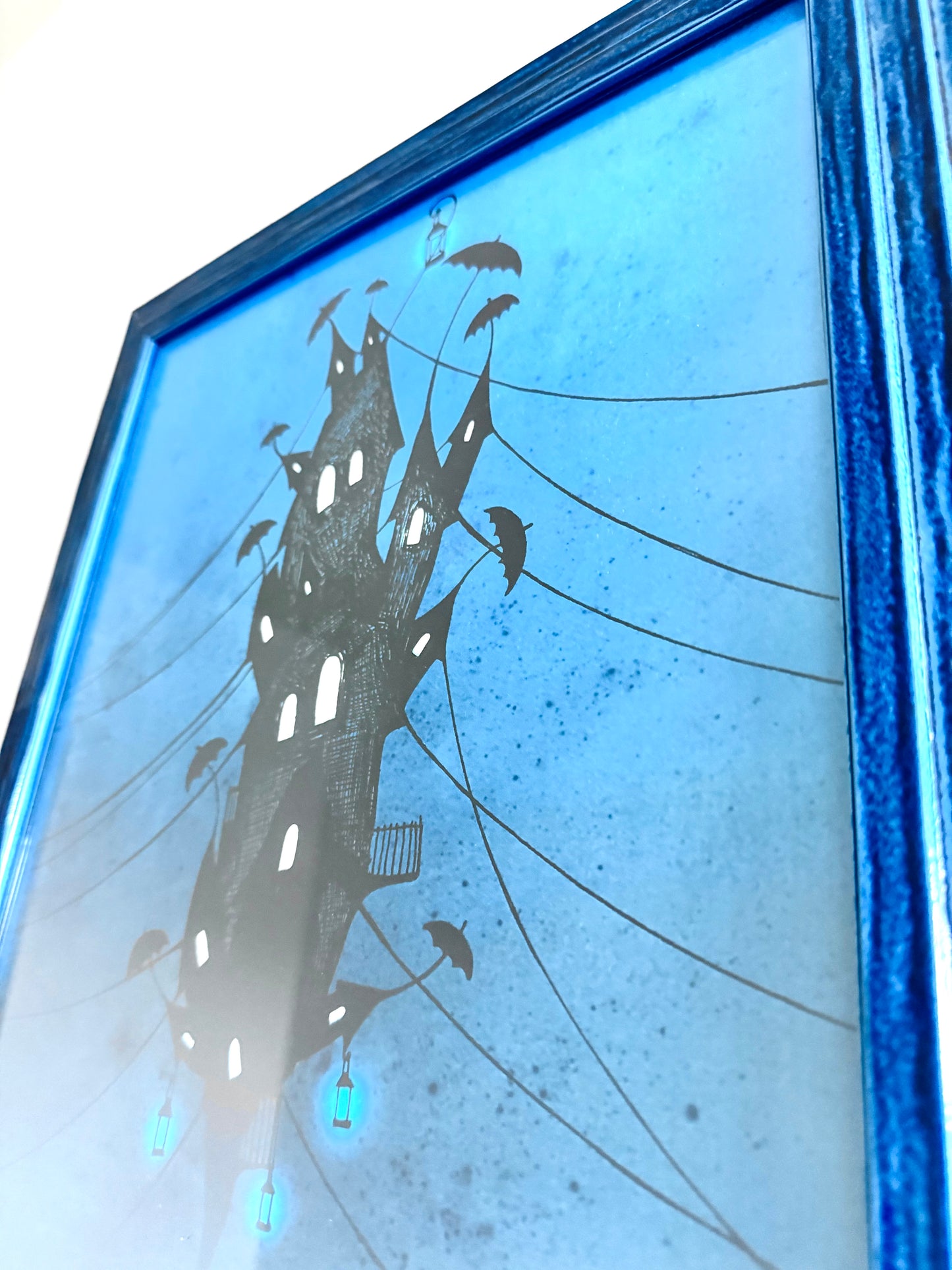 Larger framed art print (in a wider frame) / Nagyobb méretű keretezett művészi nyomat (szélesebb keretben)