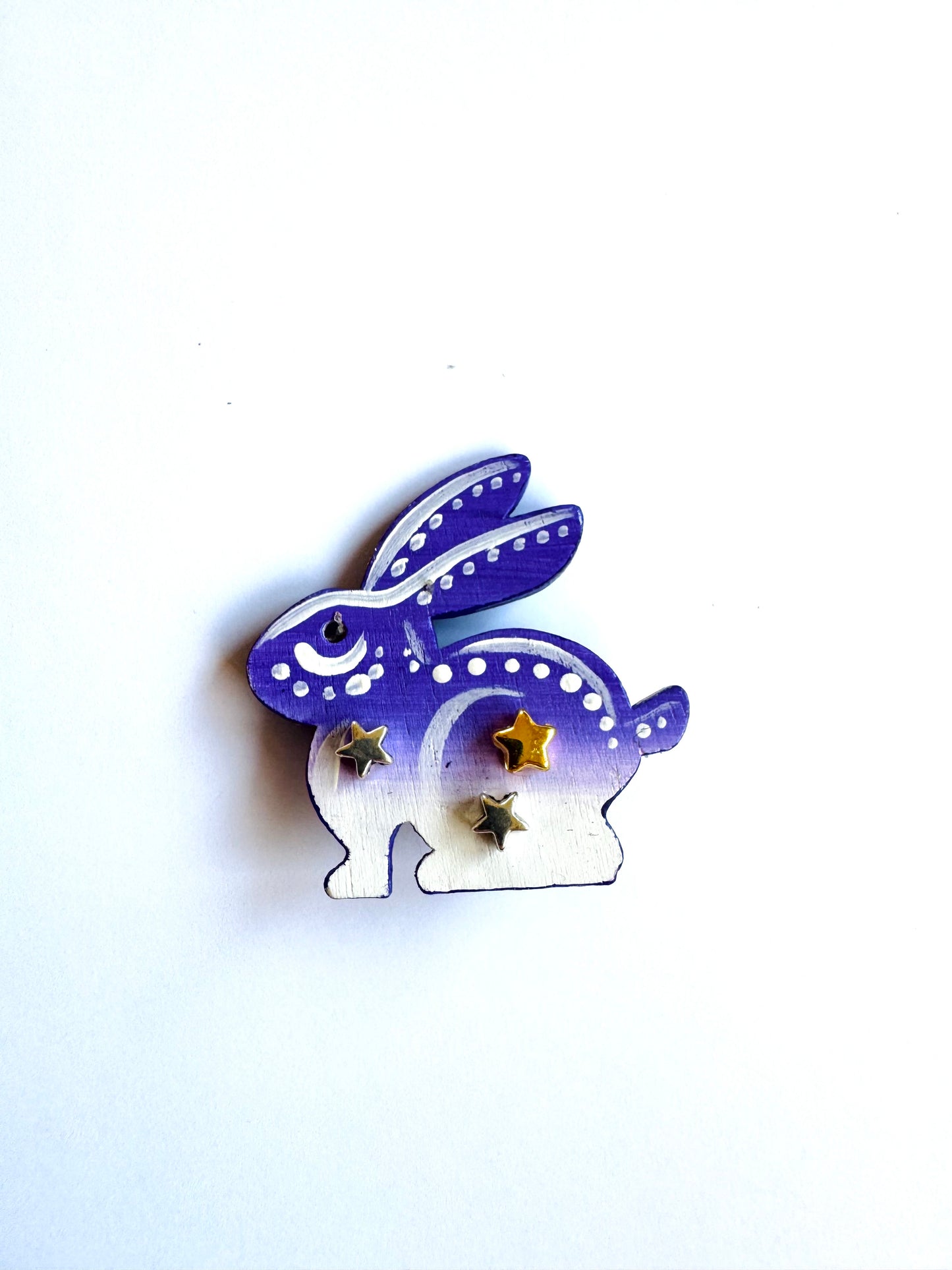 Hand-painted wooden mini rabbit brooch (Springcollection) / Kézzel festett mini fa nyuszi bross