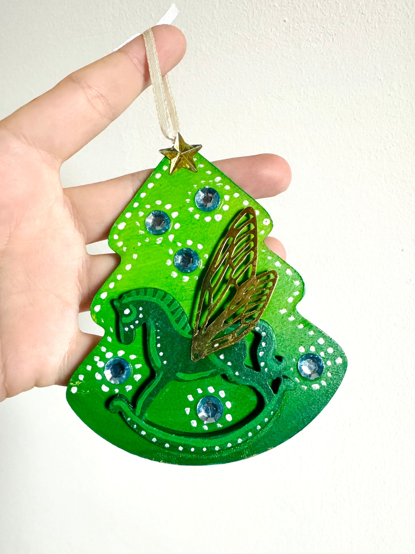 Hand-painted Christmas tree ornament / Kézzel festett karácsonyfa dísz