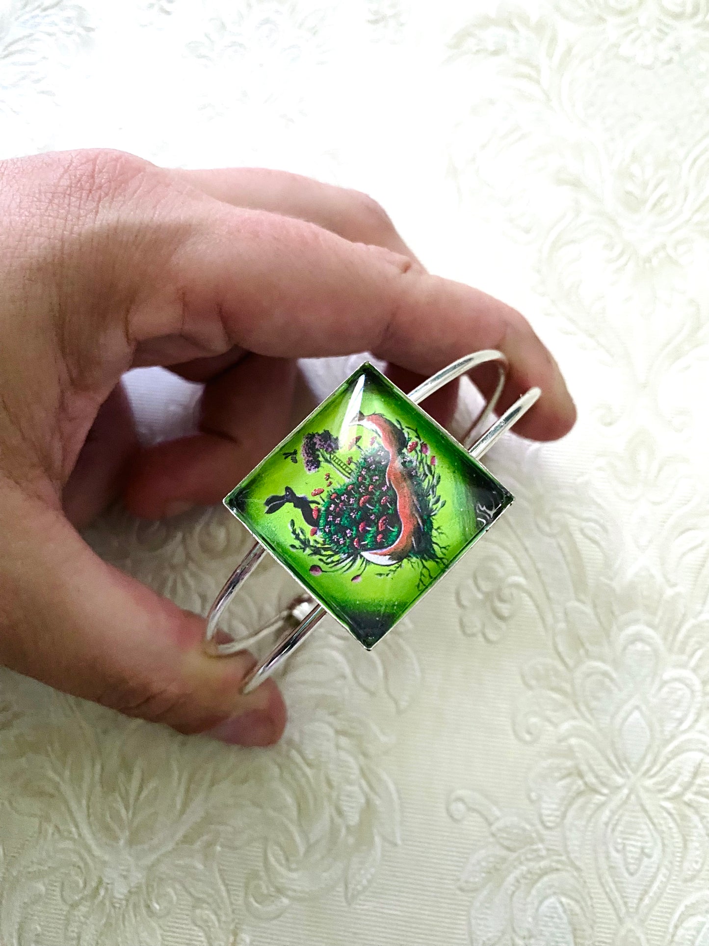 Quadratisches Armband / Négyzetes karkötő egyedi grafikával