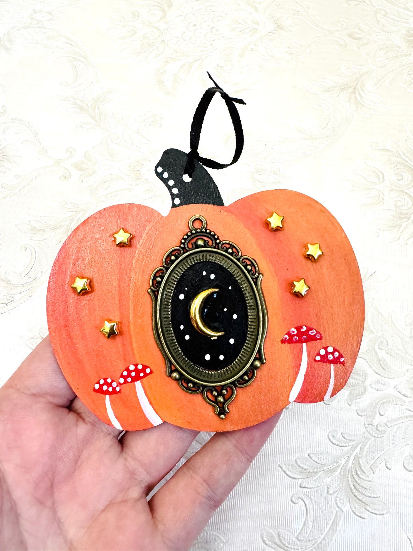 Hand-painted pumpkin MAGNET and ornament / Kézzel festett tök mágnes és dísz
