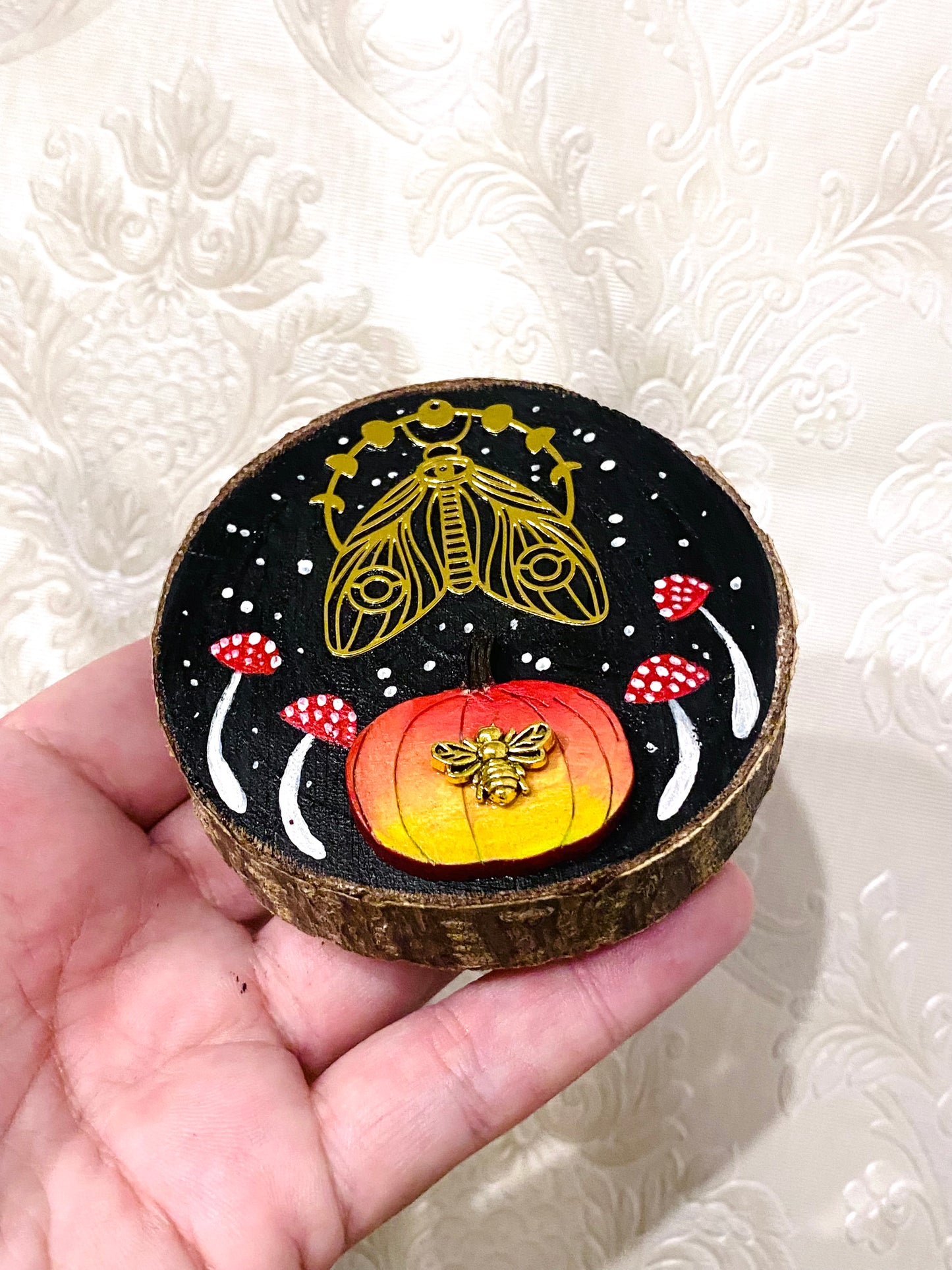 Hand-painted mini wood slice MAGNET / Kézzel festett mini fakorong mágnes