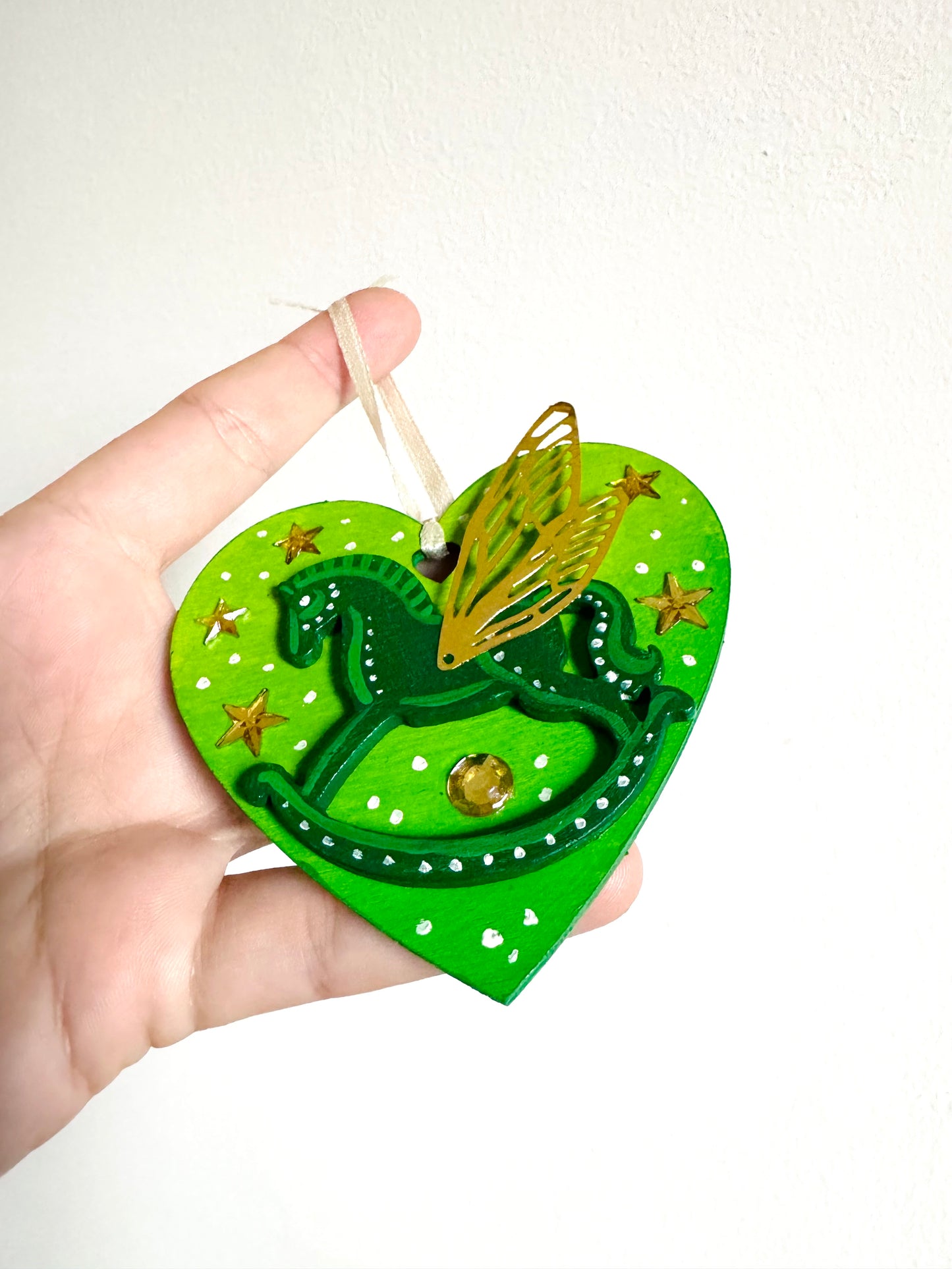 Hand-painted Christmas heart ornament / Kézzel festett karácsonyi szívecske dísz