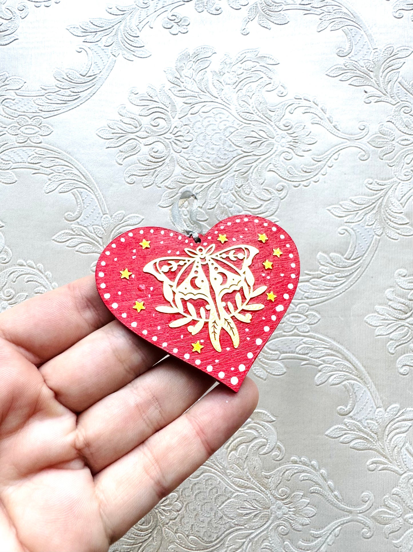 Hand-painted Christmas heart ornament / Kézzel festett karácsonyi szívecske dísz