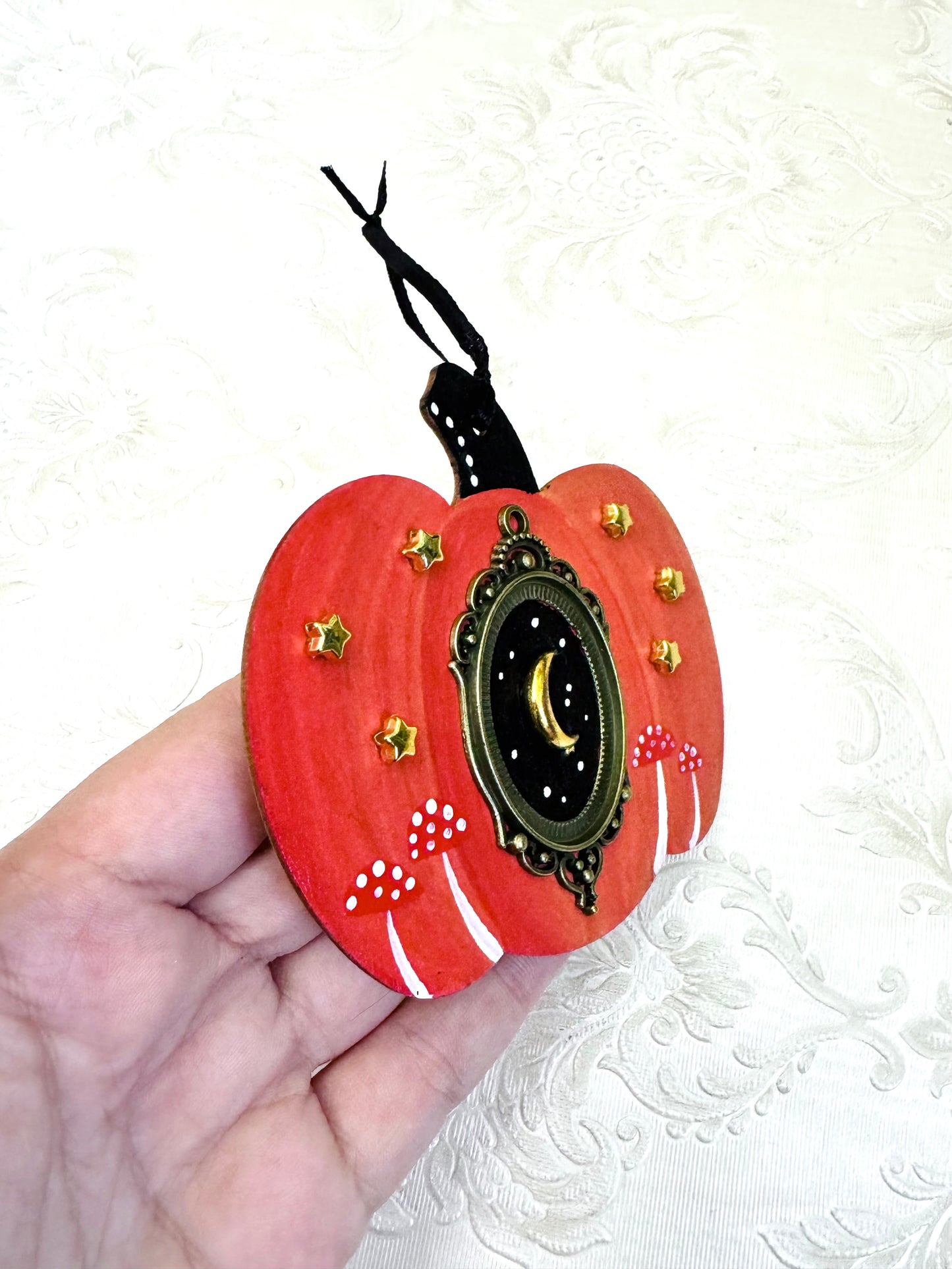 Hand-painted pumpkin MAGNET and ornament / Kézzel festett tök mágnes és dísz