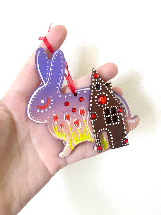 Hand-painted rabbit ornament / Kézzel festett nyuszi dísz
