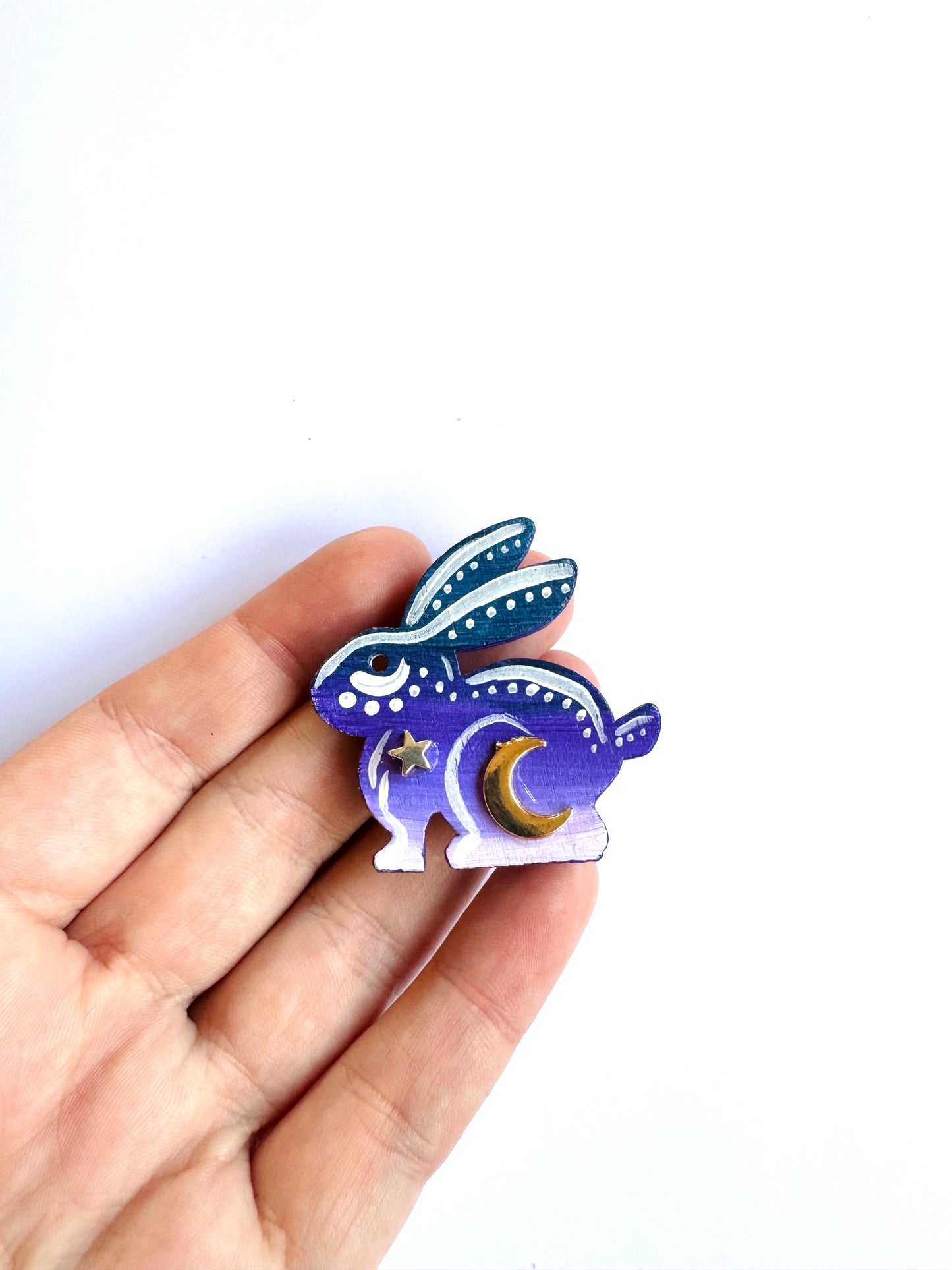 Hand-painted wooden mini rabbit brooch (Springcollection) / Kézzel festett mini fa nyuszi bross
