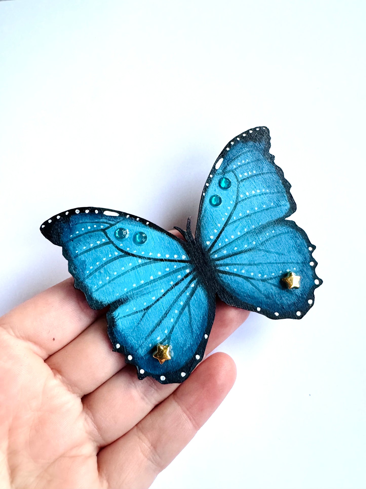 Hand-painted wooden butterfly brooch (Springcollection) / Kézzel festett fa pillangó bross