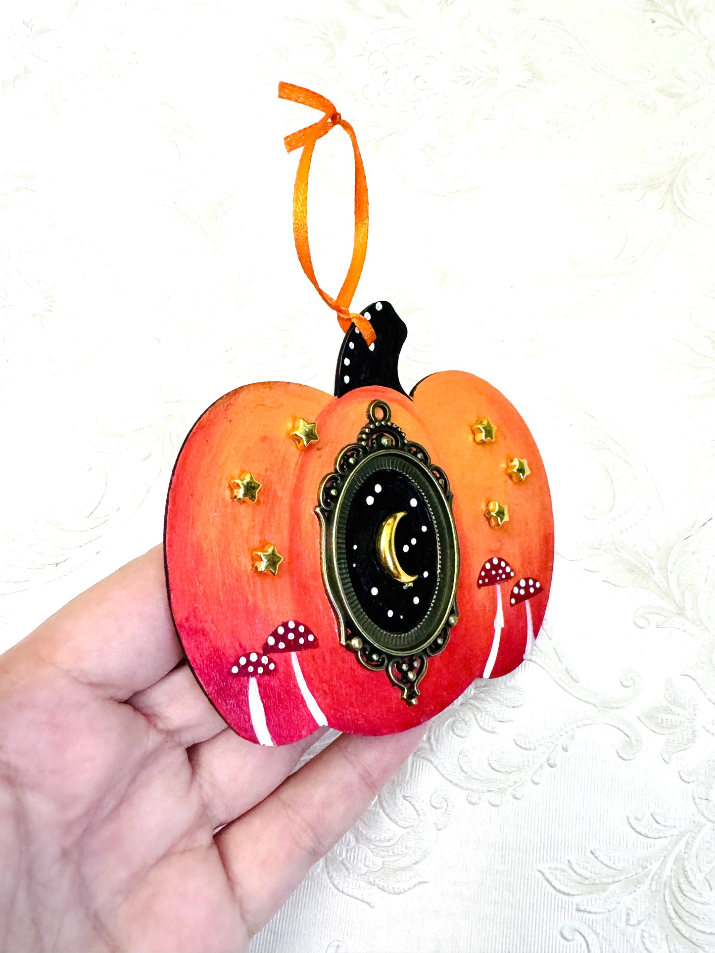 Hand-painted pumpkin MAGNET and ornament / Kézzel festett tök mágnes és dísz