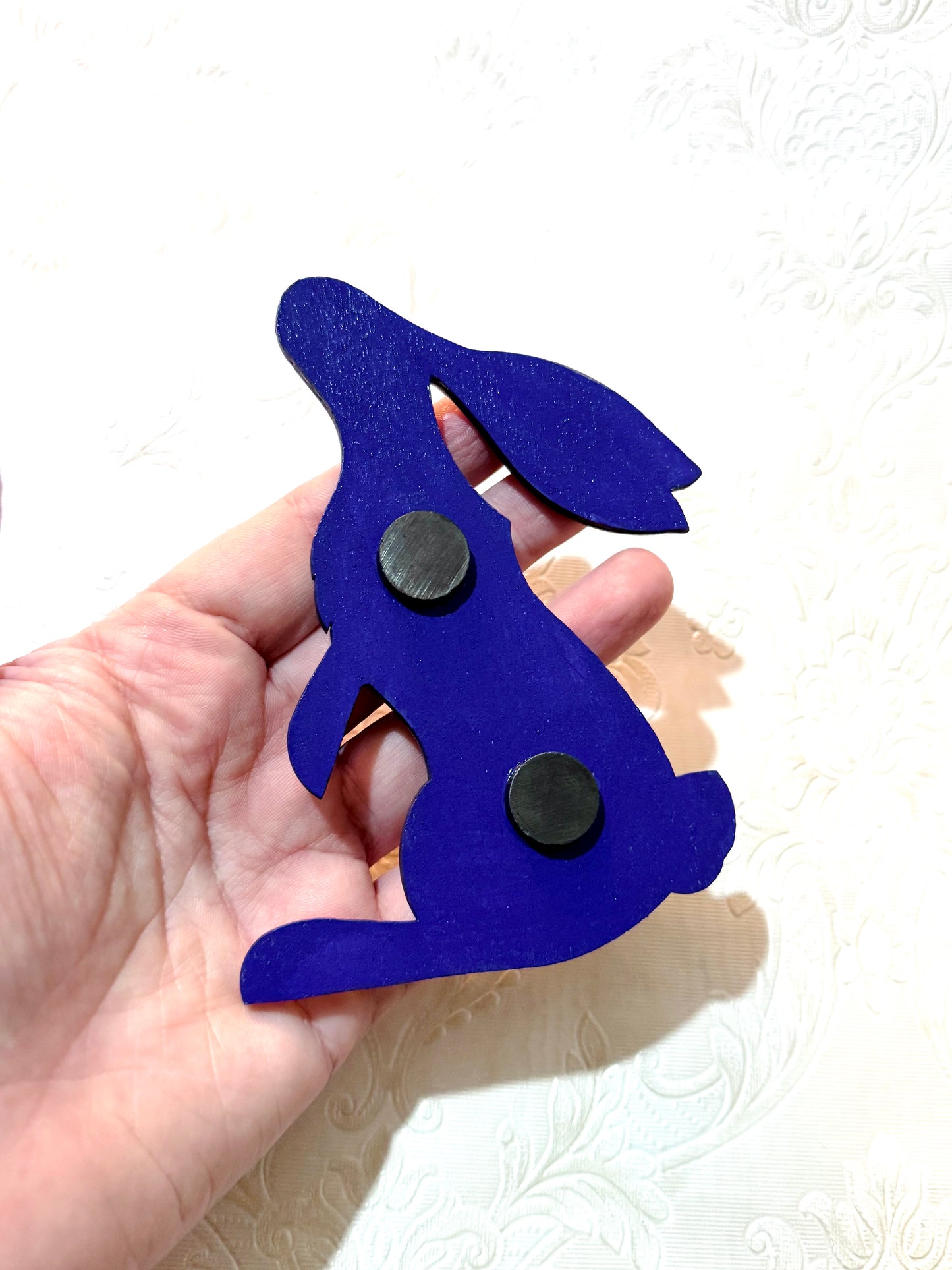 Hand-painted EYCIIR rabbit MAGNET / Kézzel festett EYCIIR nyuszi mágnes