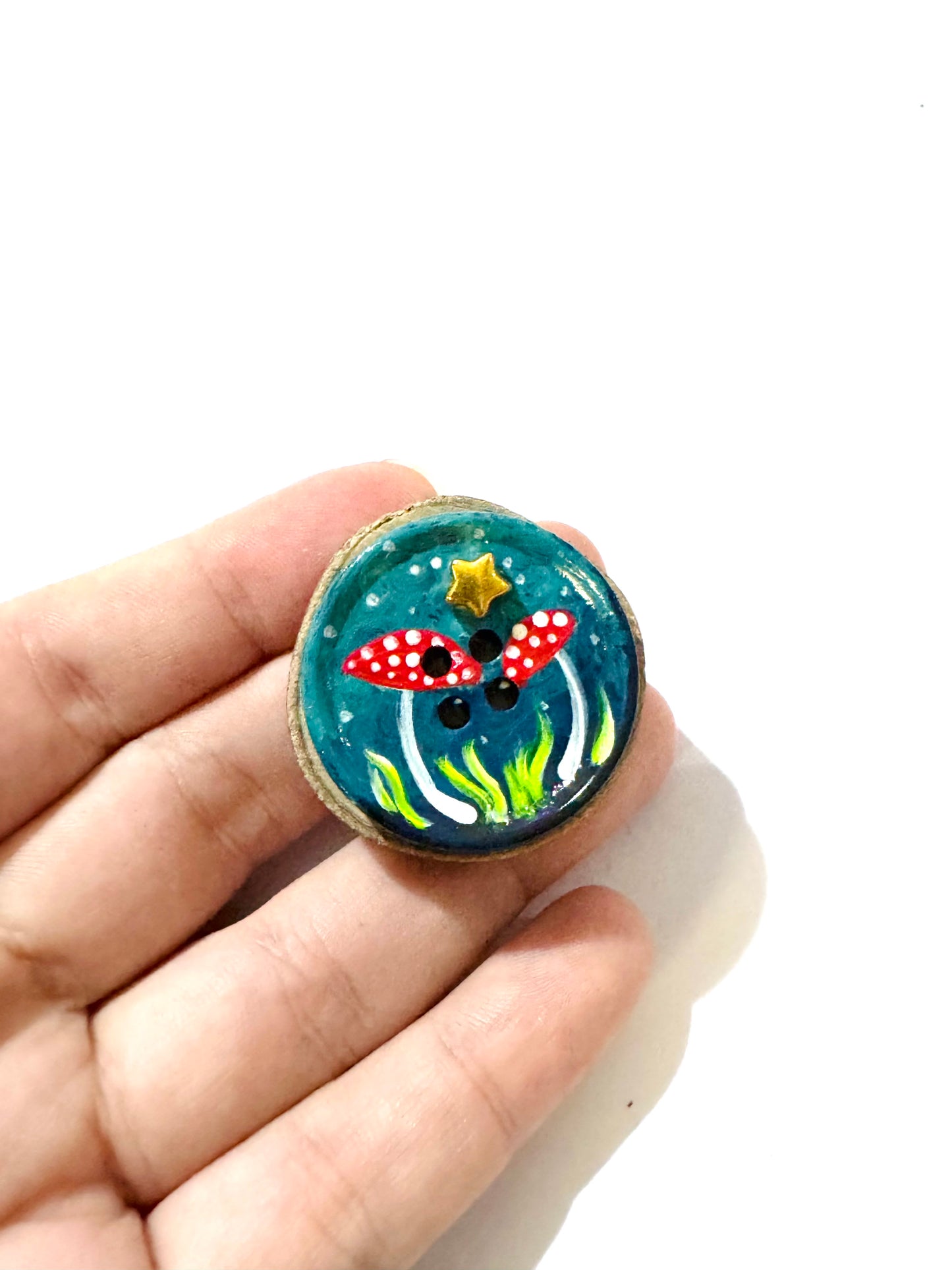 Hand-painted mini wood & button MAGNET / Kézzel festett mini fakorong & gomb MÁGNES