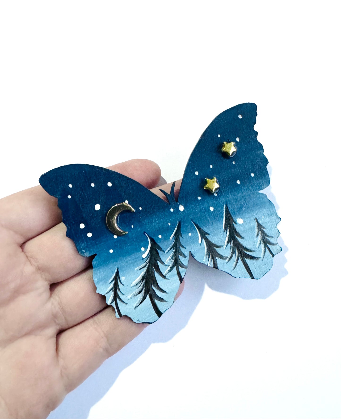 Hand-painted wooden butterfly brooch (Springcollection) / Kézzel festett fa pillangó bross