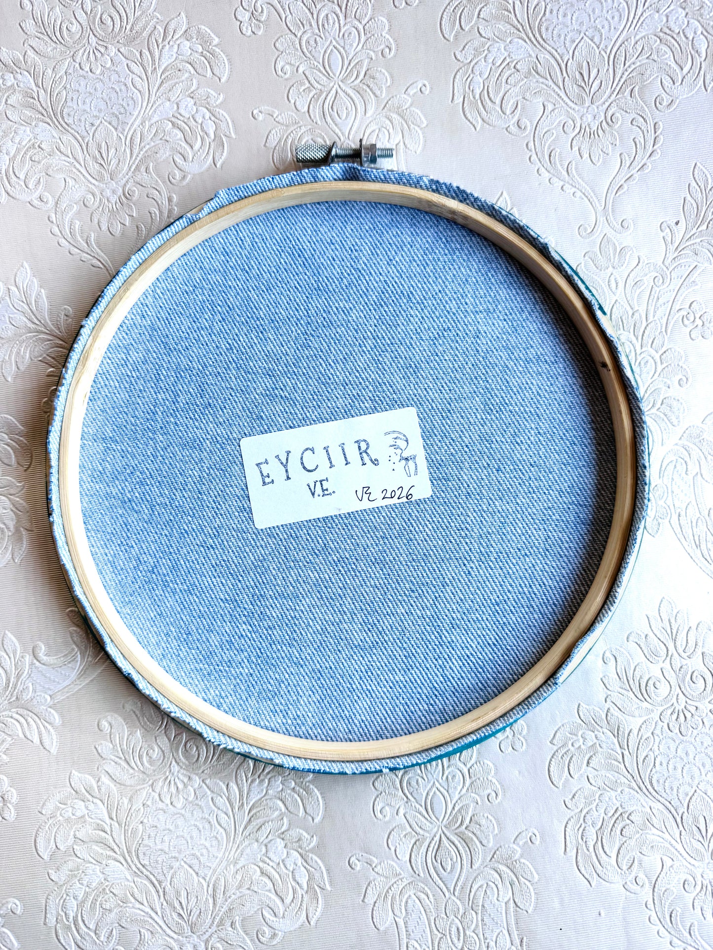 Original acrylic painting on upcycled denim / Eredeti akrilfestmény farmerre