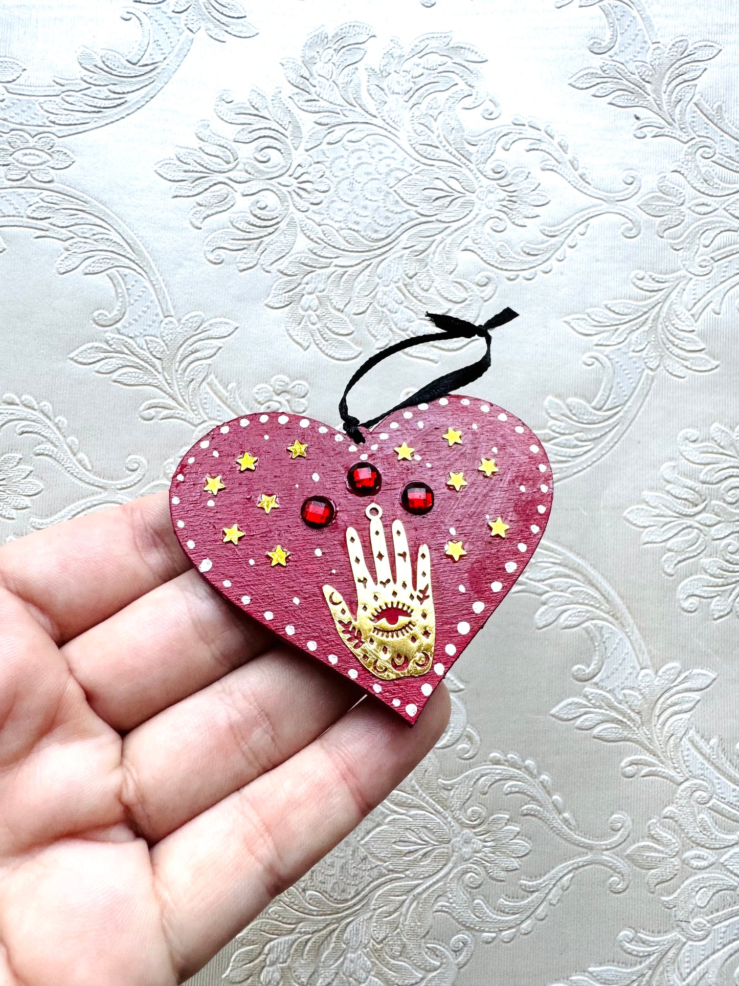 Hand-painted Christmas heart ornament / Kézzel festett karácsonyi szívecske dísz