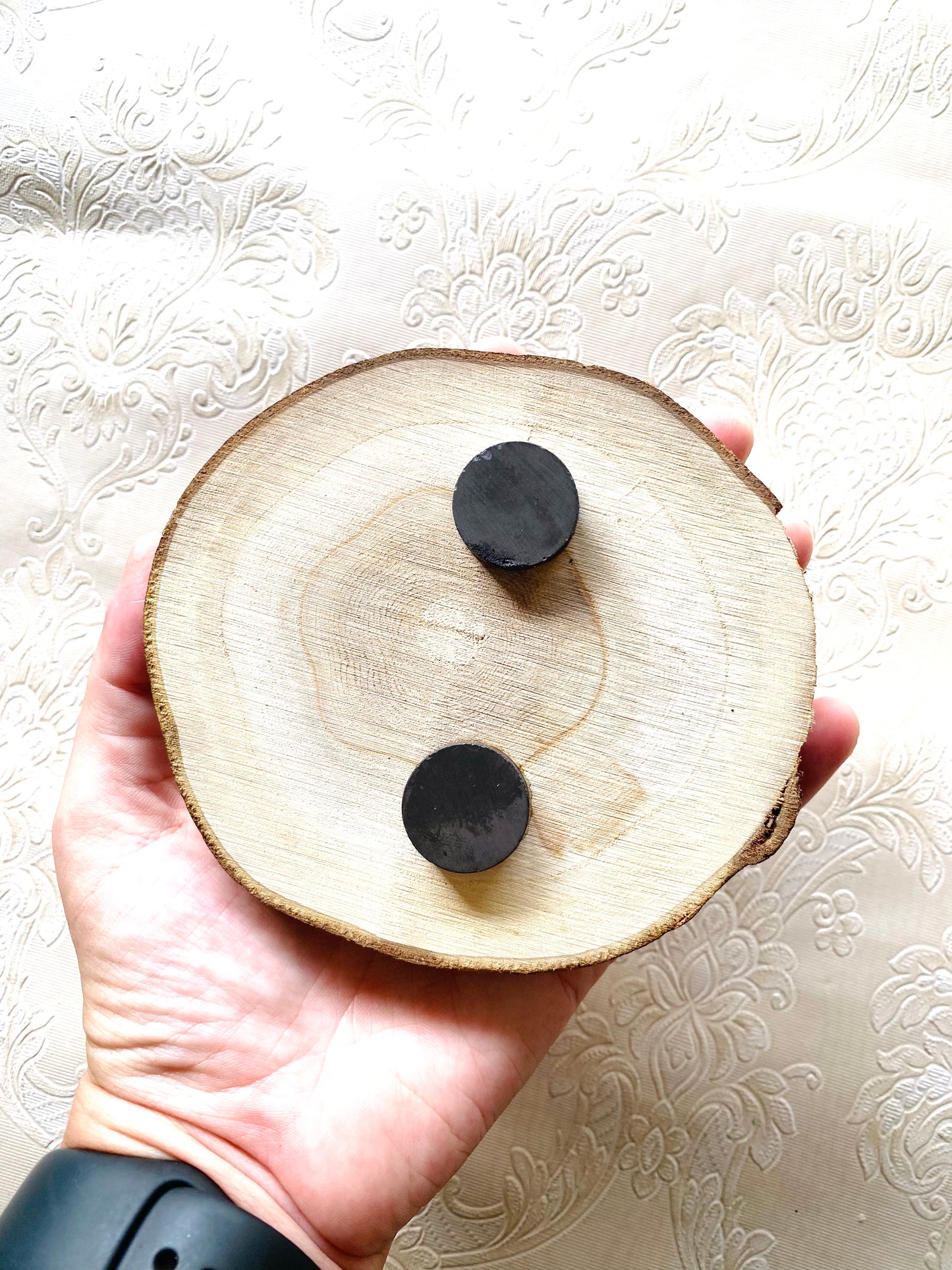 Hand-painted mini wood slice MAGNET / Kézzel festett mini fakorong mágnes