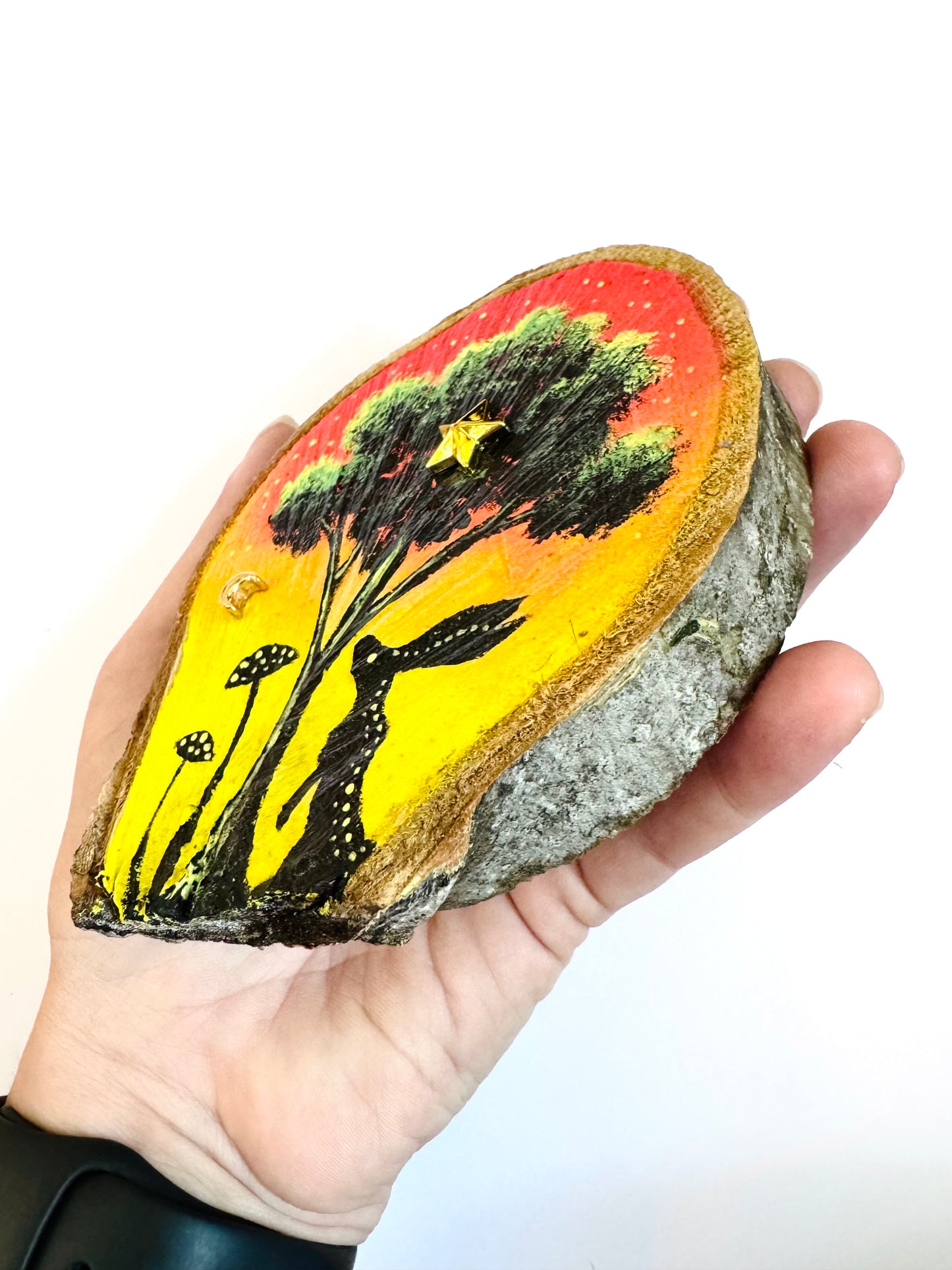 Hand-painted rustic wood slice / Kézzel festett rusztikus fakorong