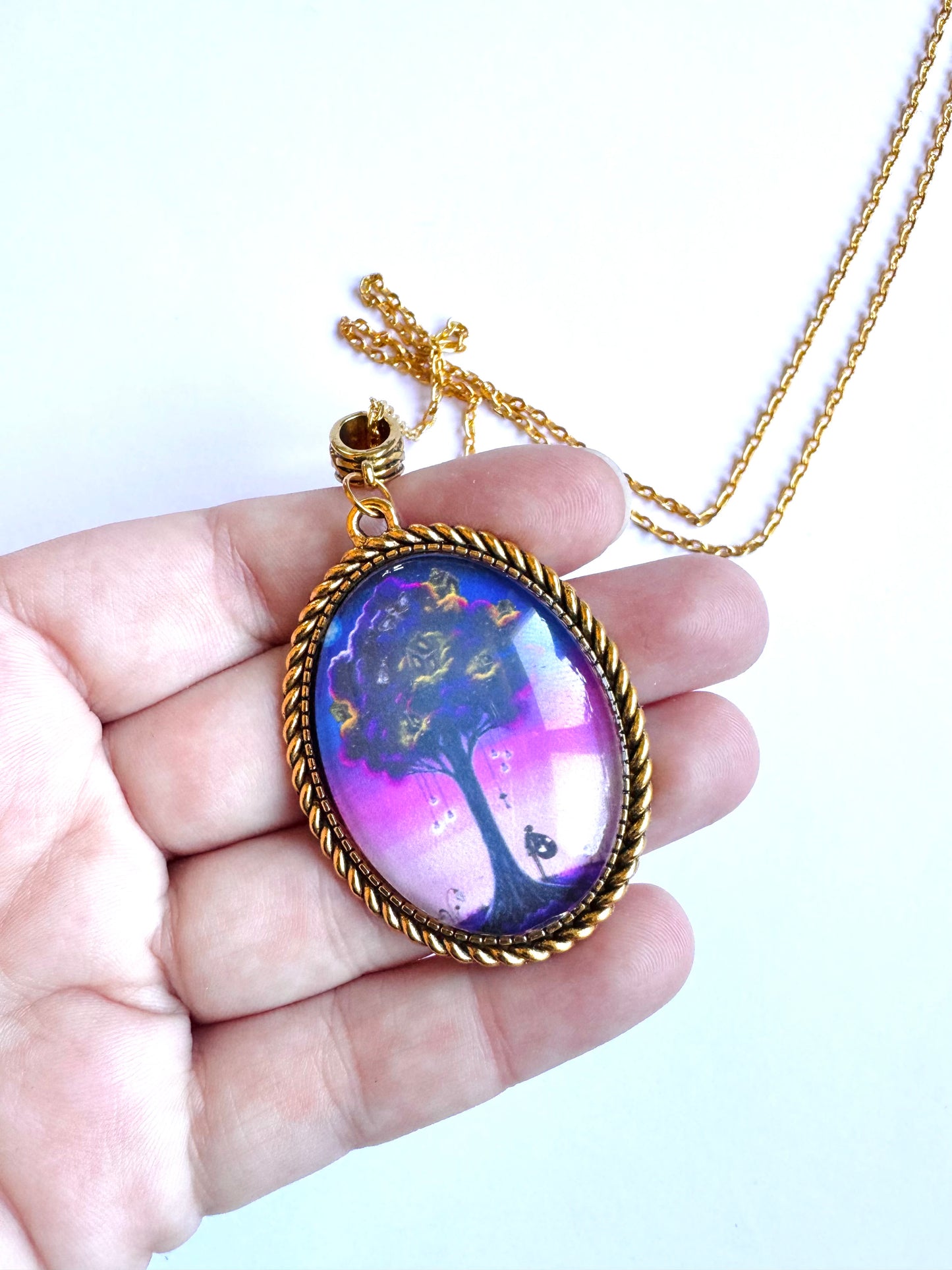 Big oval pendant / Nagy ovális medál egyedi grafikával
