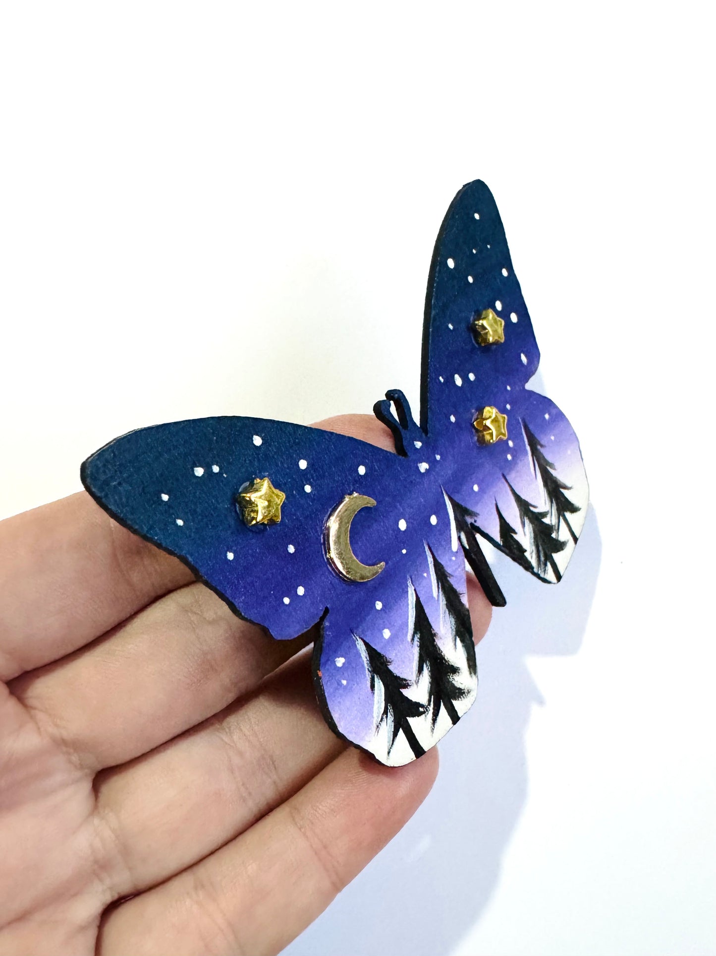 Hand-painted wooden butterfly brooch (Springcollection) / Kézzel festett fa pillangó bross