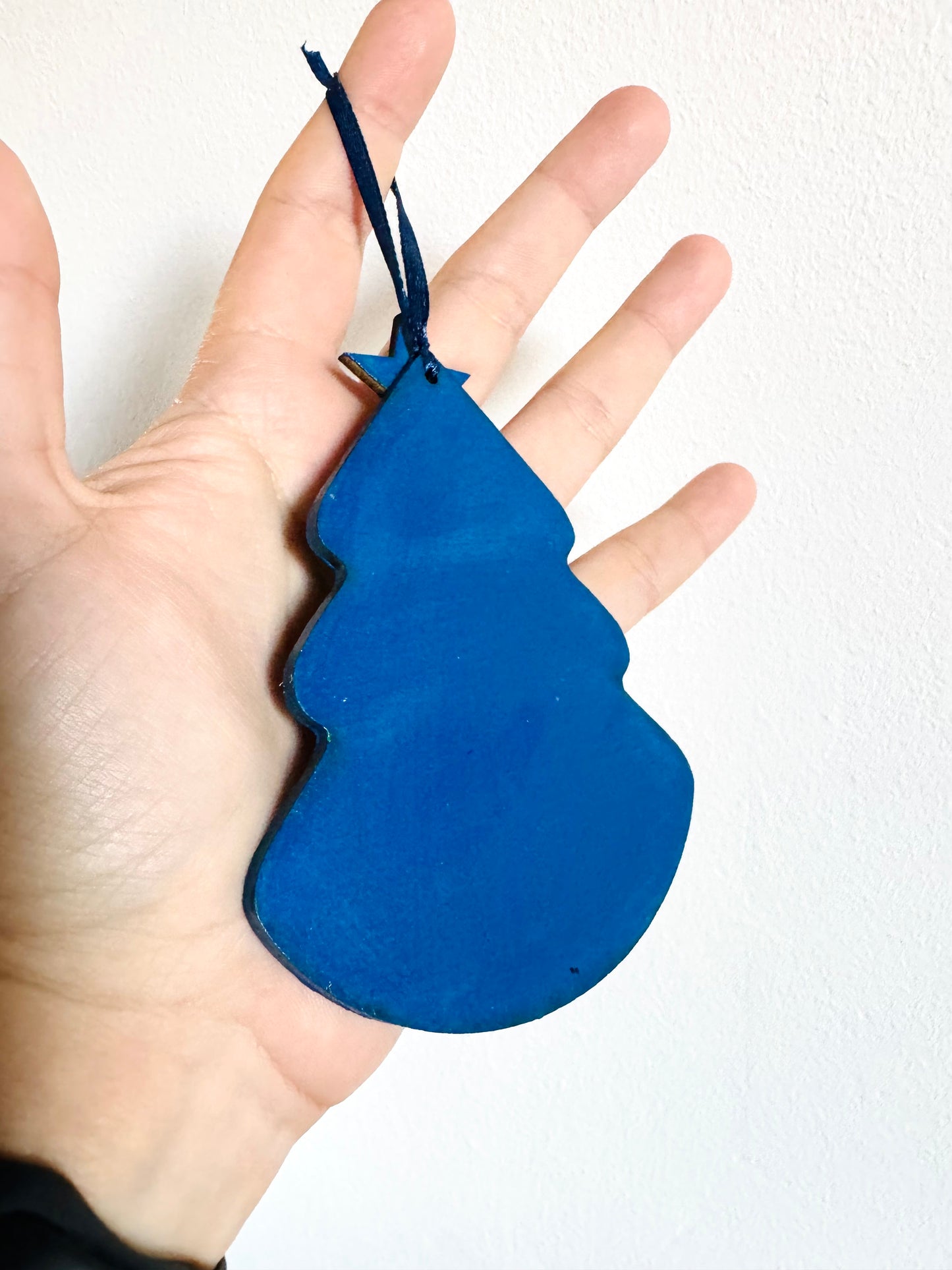 Hand-painted Christmas tree ornament / Kézzel festett karácsonyfa dísz