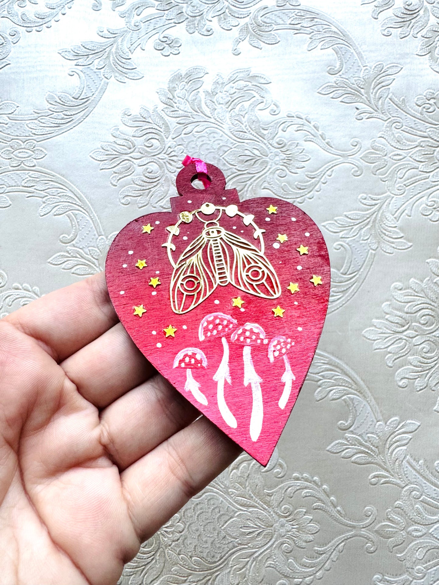 Hand-painted Christmas heart ornament / Kézzel festett karácsonyi szívecske dísz