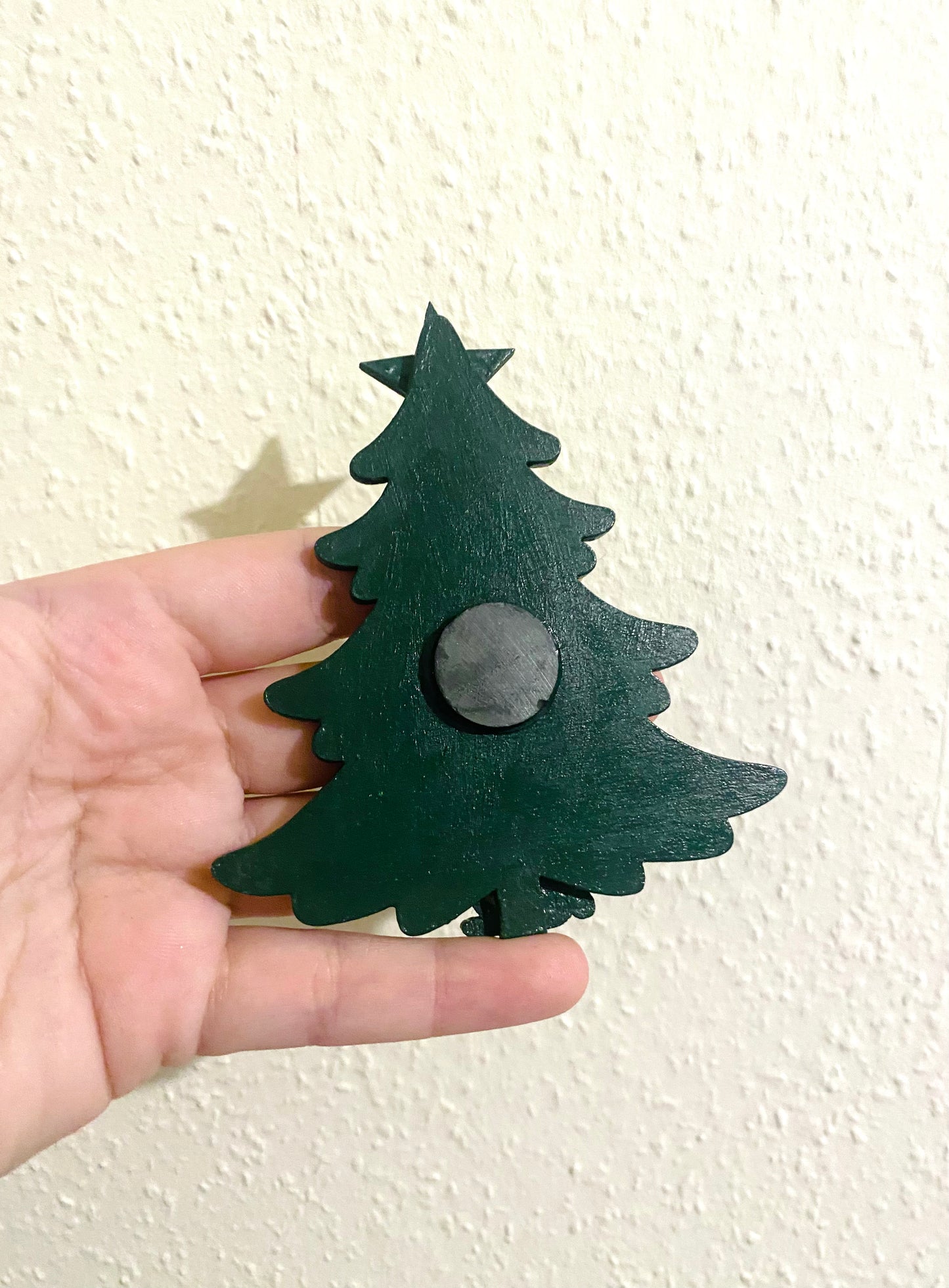 Hand-painted Christmas tree magnet / Kézzel festett karácsonyfa mágnes