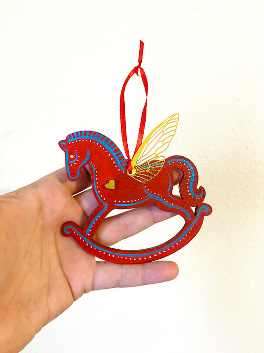 Hand-painted WINGED hintaló függő dísz / Kézzel festett szárnyas hintaló dísz