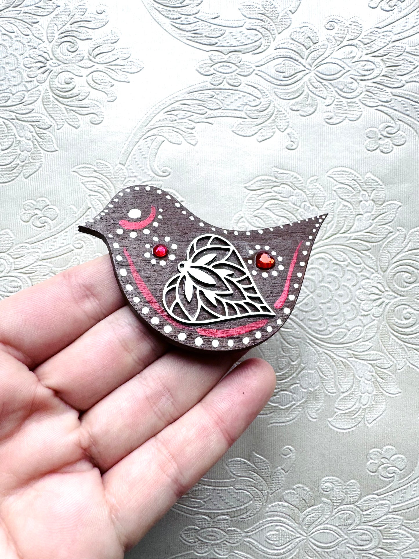 Hand-painted “gingerbread” bird magnet / Kézzel festett “mézeskalács” madárka mágnes