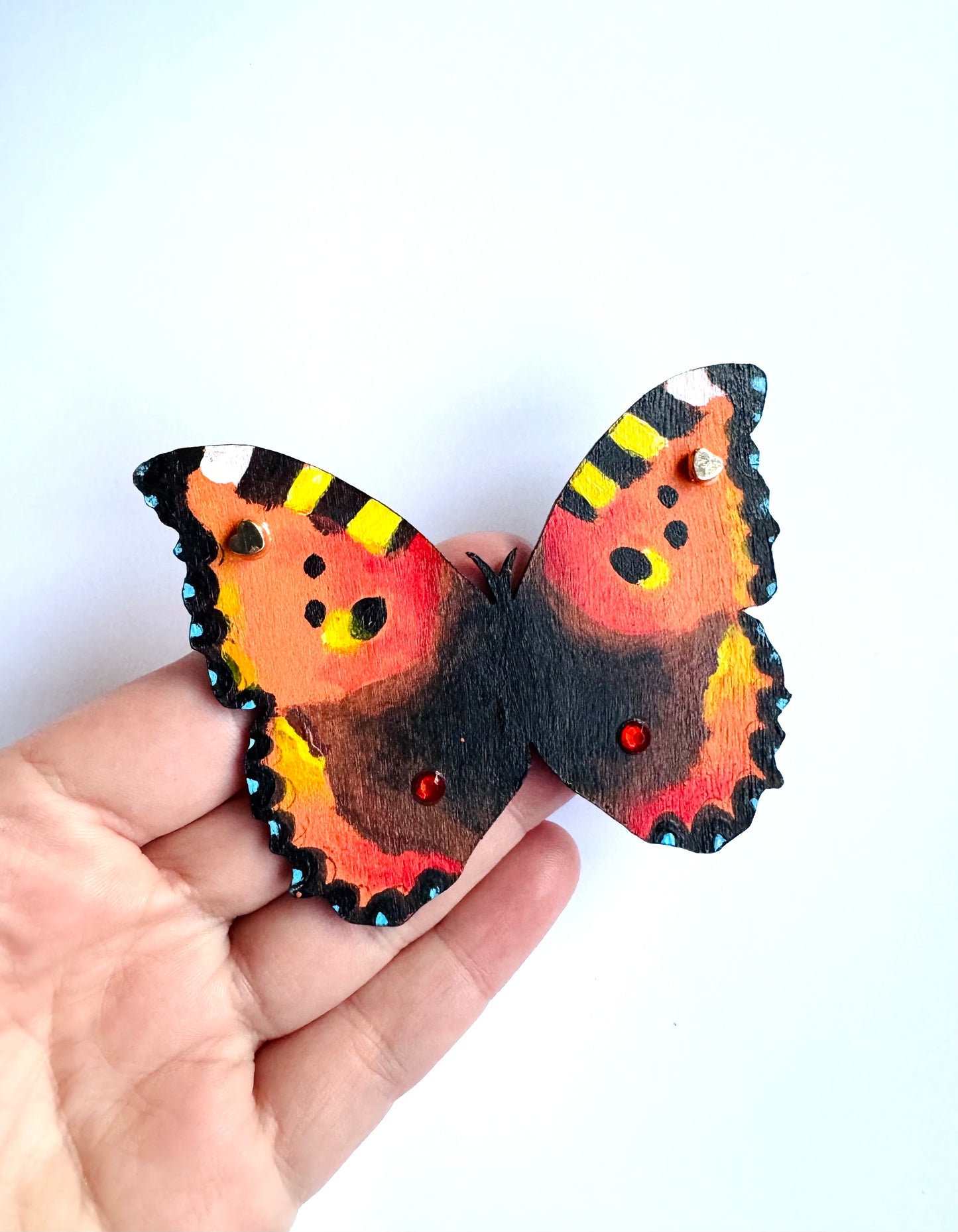 Hand-painted wooden butterfly brooch (Springcollection) / Kézzel festett fa pillangó bross
