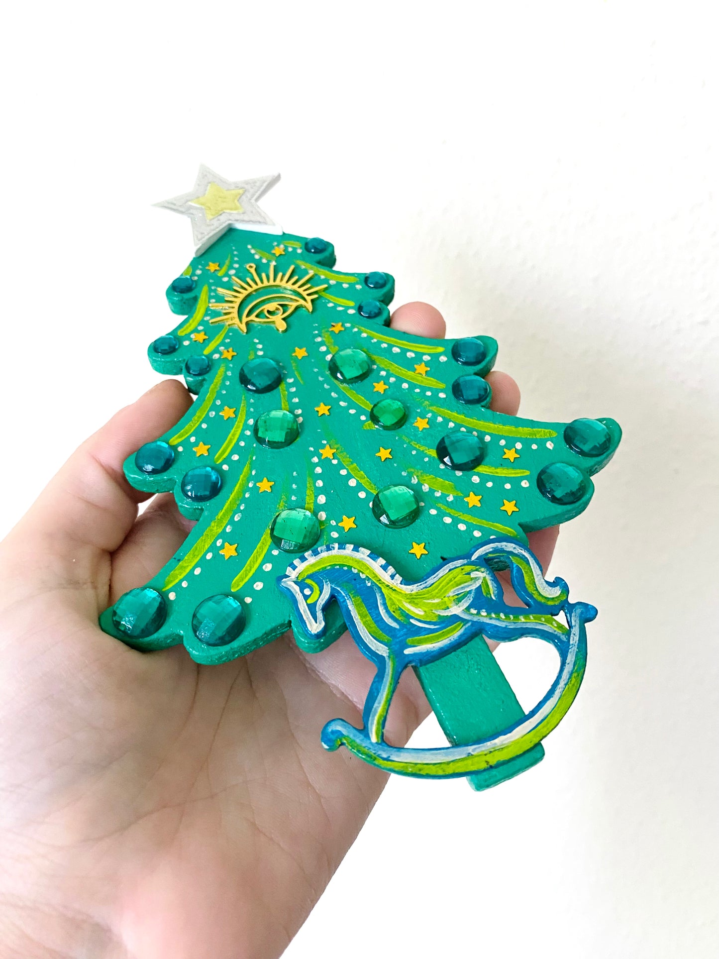 Hand-painted Christmas tree magnet / Kézzel festett karácsonyfa mágnes