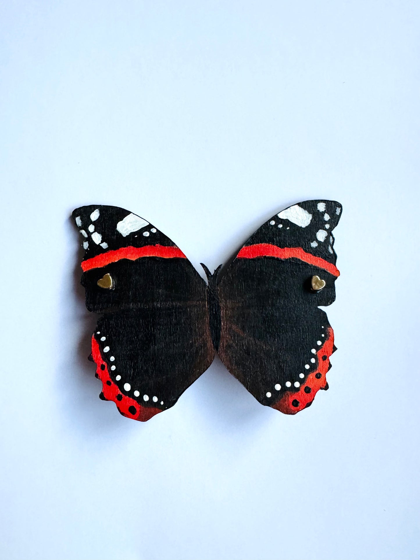 Hand-painted wooden butterfly brooch (Springcollection) / Kézzel festett fa pillangó bross