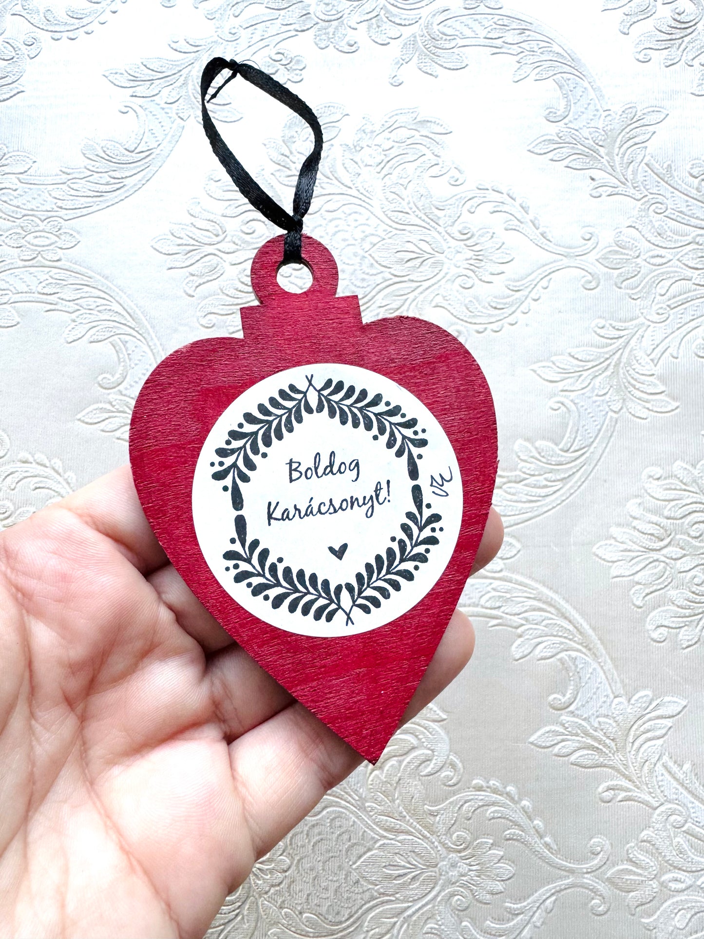 Hand-painted Christmas heart ornament / Kézzel festett karácsonyi szívecske dísz