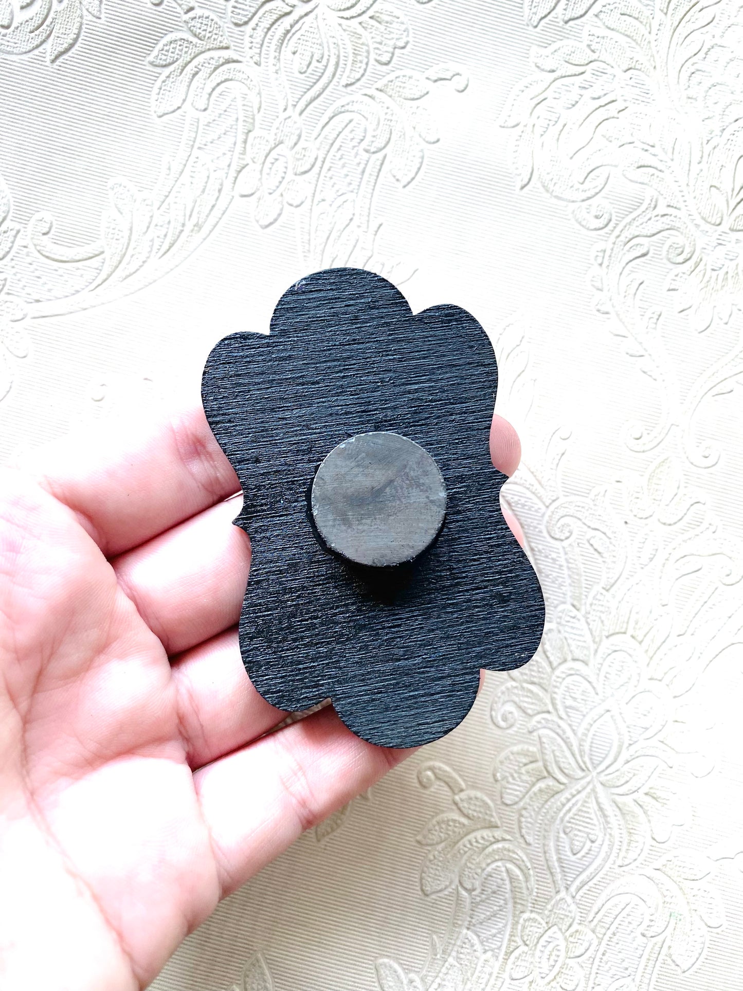 Hand-painted magnet / Kézzel festett mágnes