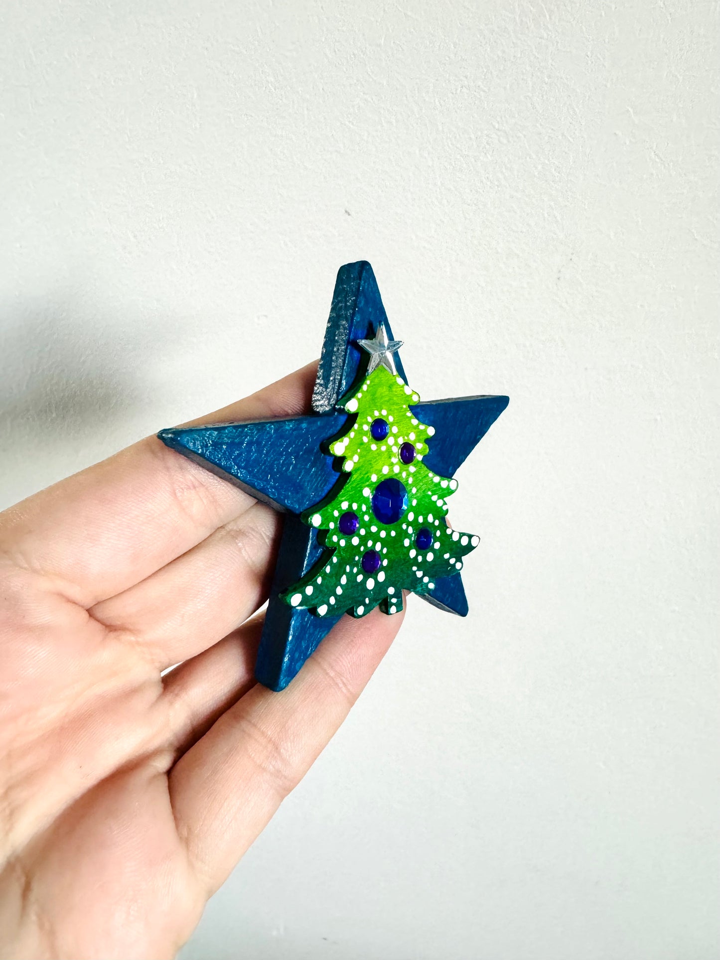 Hand-painted Christmas star magnet / Kézzel festett karácsonyi csillag mágnes