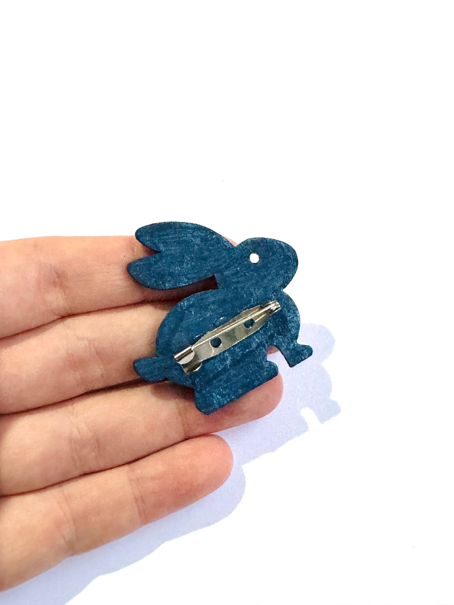 Hand-painted wooden mini rabbit brooch (Springcollection) / Kézzel festett mini fa nyuszi bross