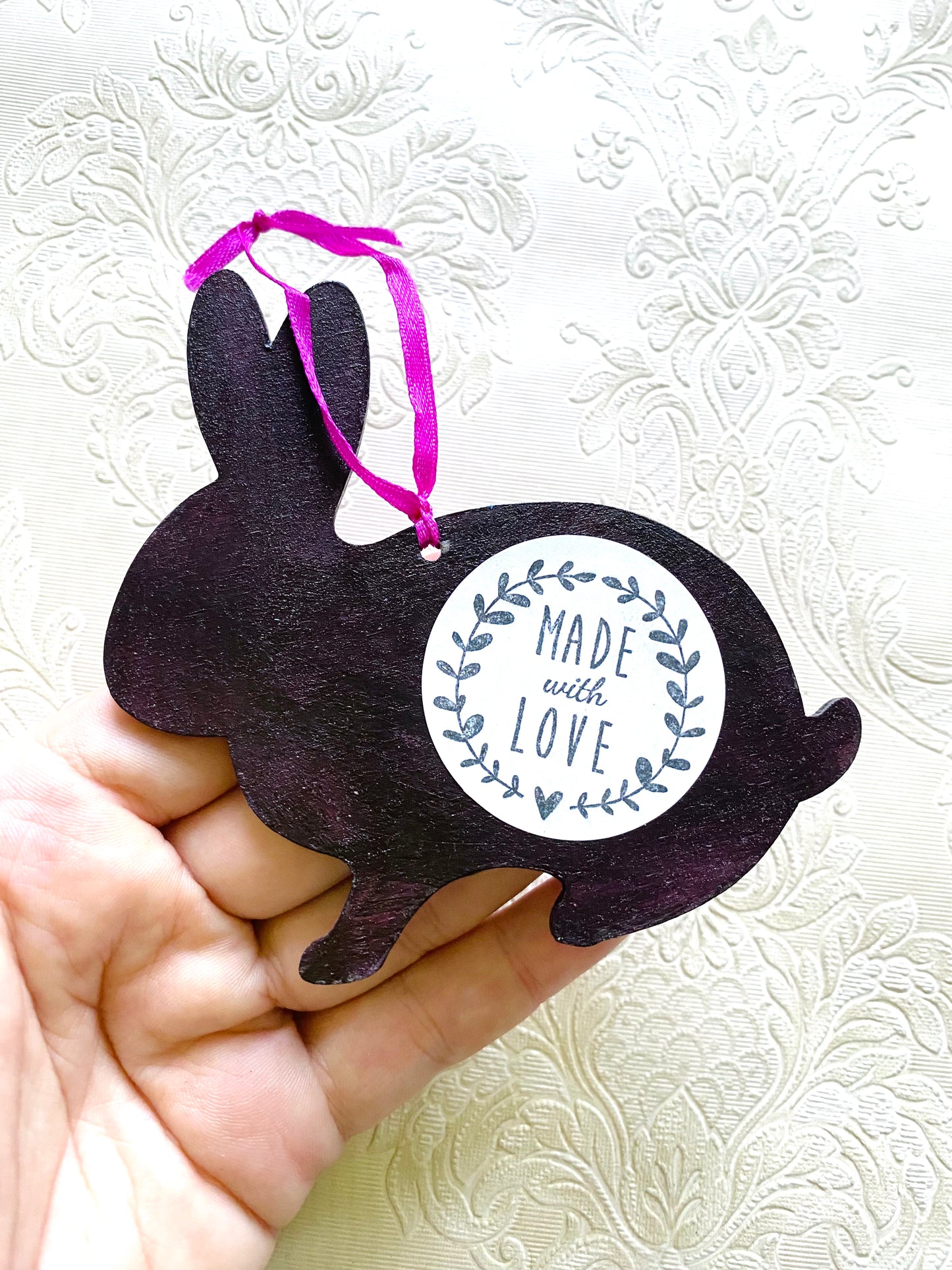 Hand-painted rabbit ornament / Kézzel festett nyuszi dísz