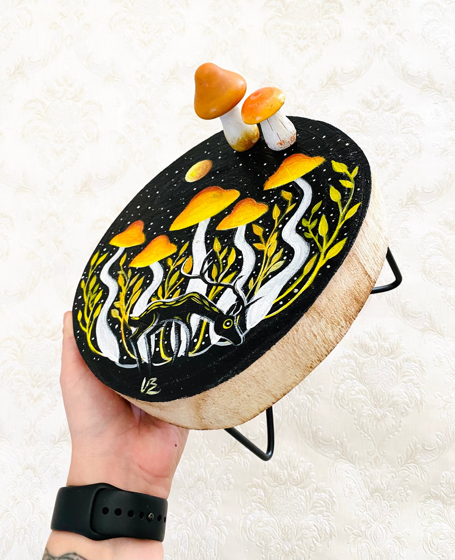 Miniaturtisch/Ständer / Mini fakorong asztalka