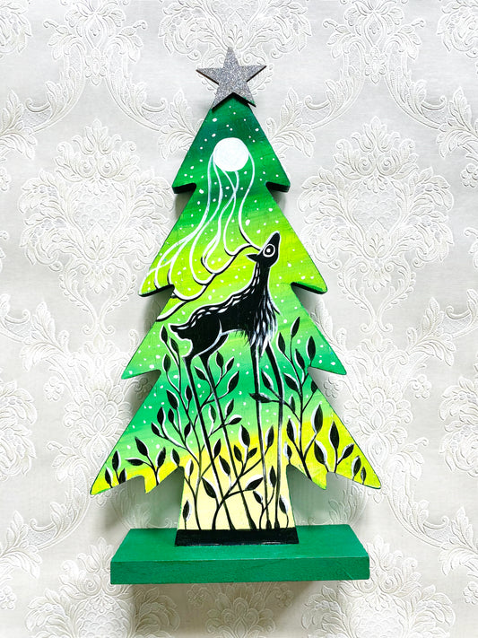 Hand-painted pine tree figurine LARGER / Kézzel festett fenyőfa figura NAGYOBB