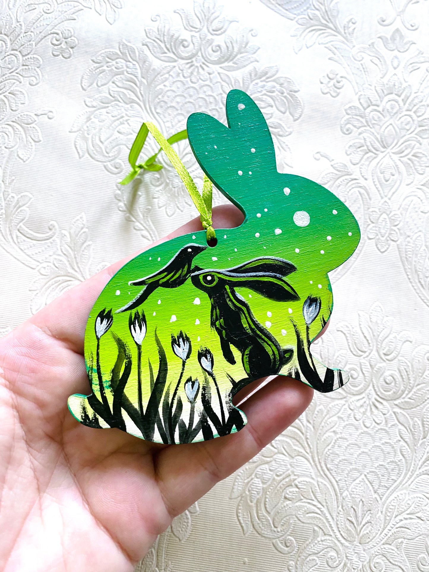 Hand-painted rabbit ornament / Kézzel festett nyuszi dísz