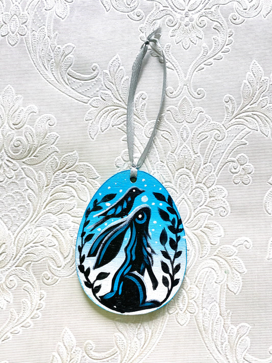 Hand-painted hanging egg ornament / Kézzel festett akasztós tojás dísz